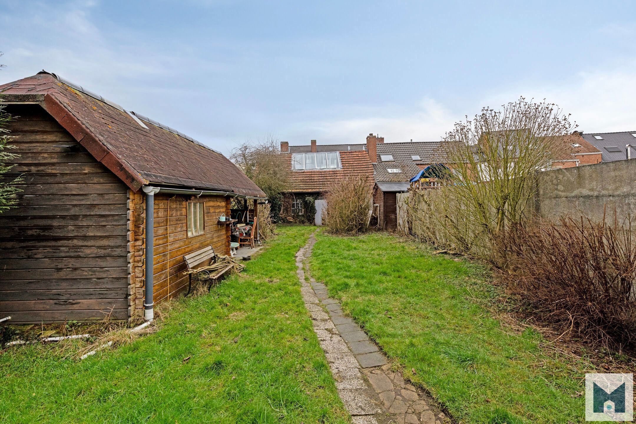 Bel-etage met 5 slaapkamers + handelsruimte en bijbouw! foto 29