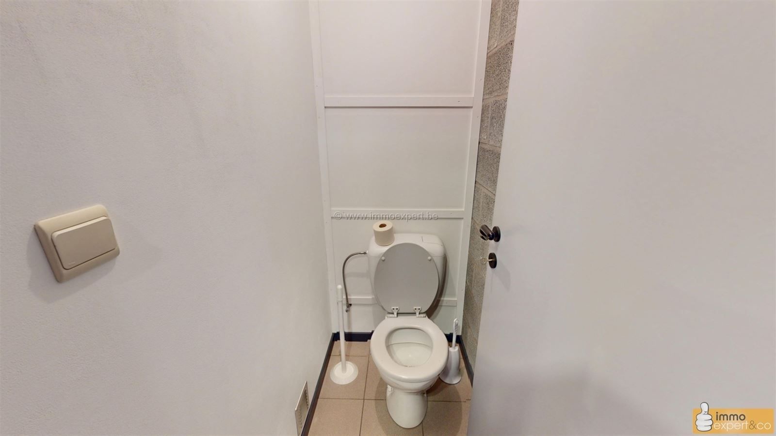 TERNAT: Woning centraal gelegen met 5 slpks en 2 badks foto 10