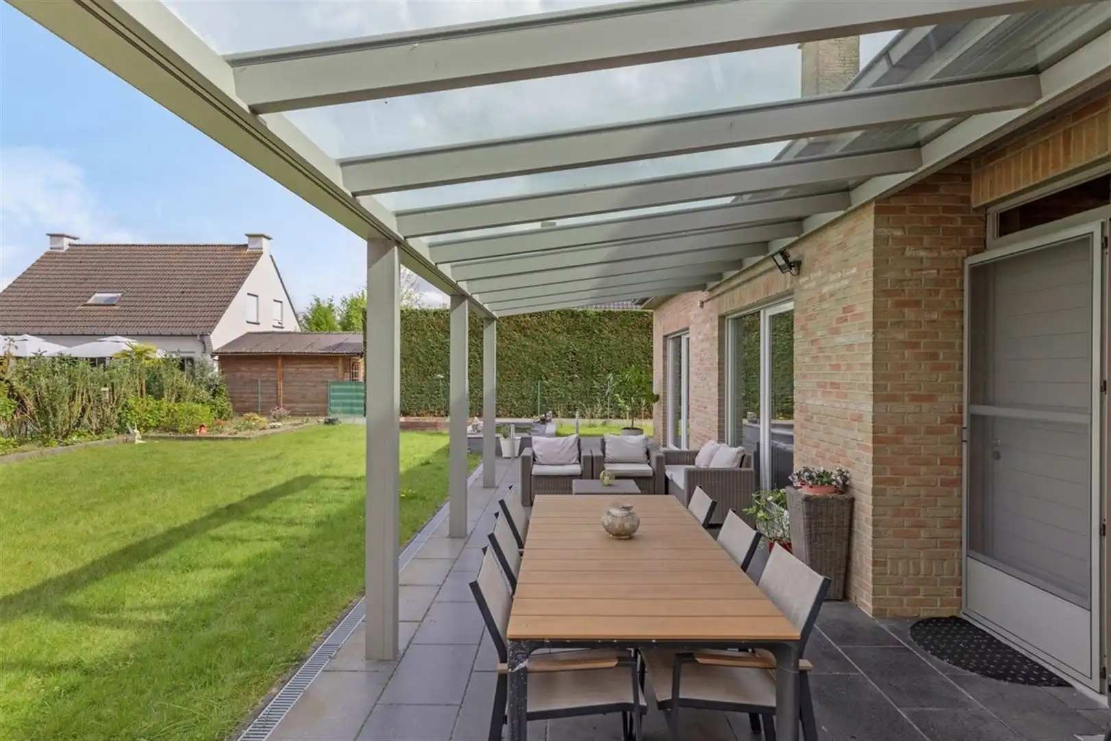 Verzorgde woning met 3 slpk en garage foto 32