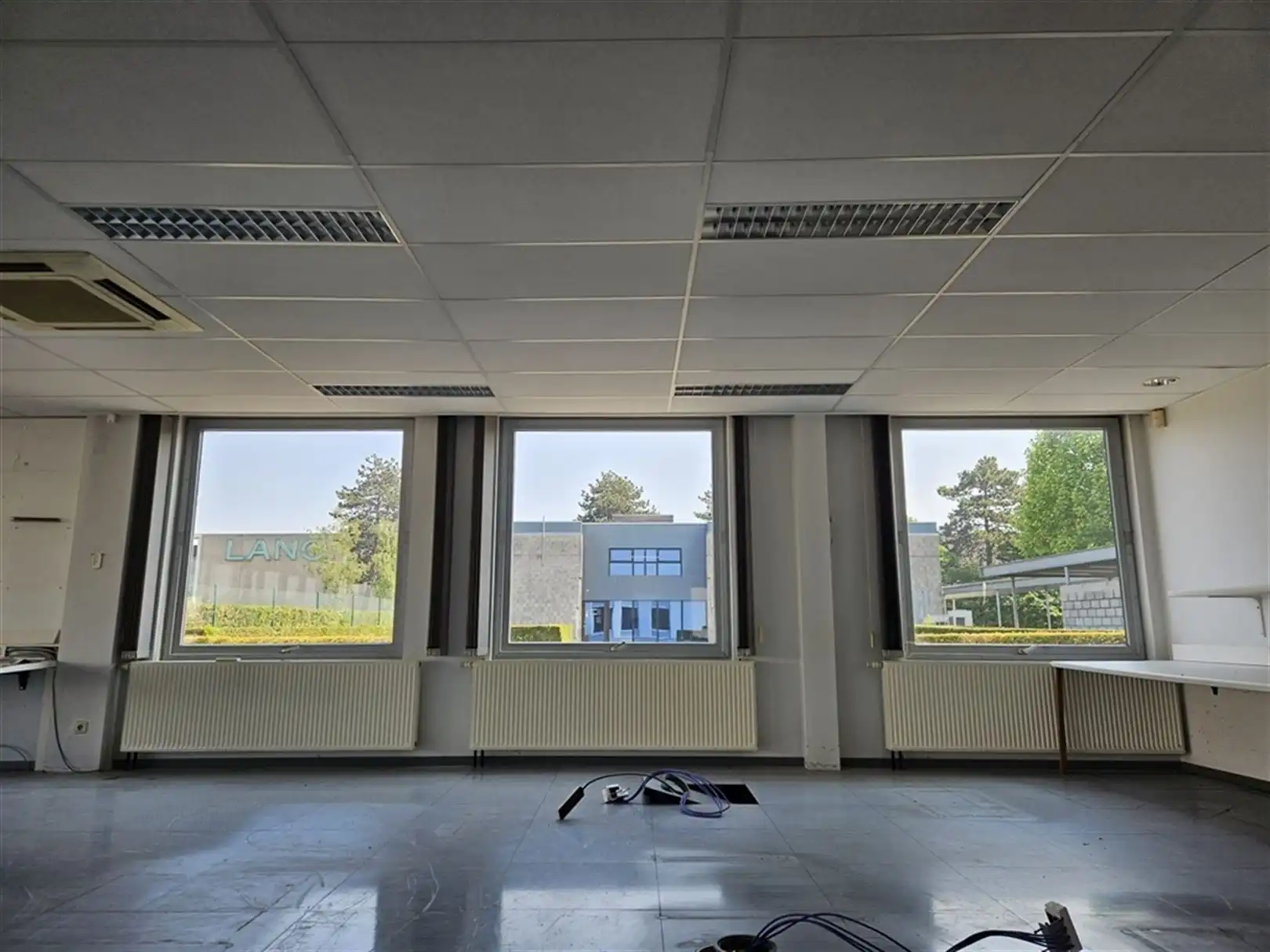 Polyvalente magazijnen/kantoren foto 20