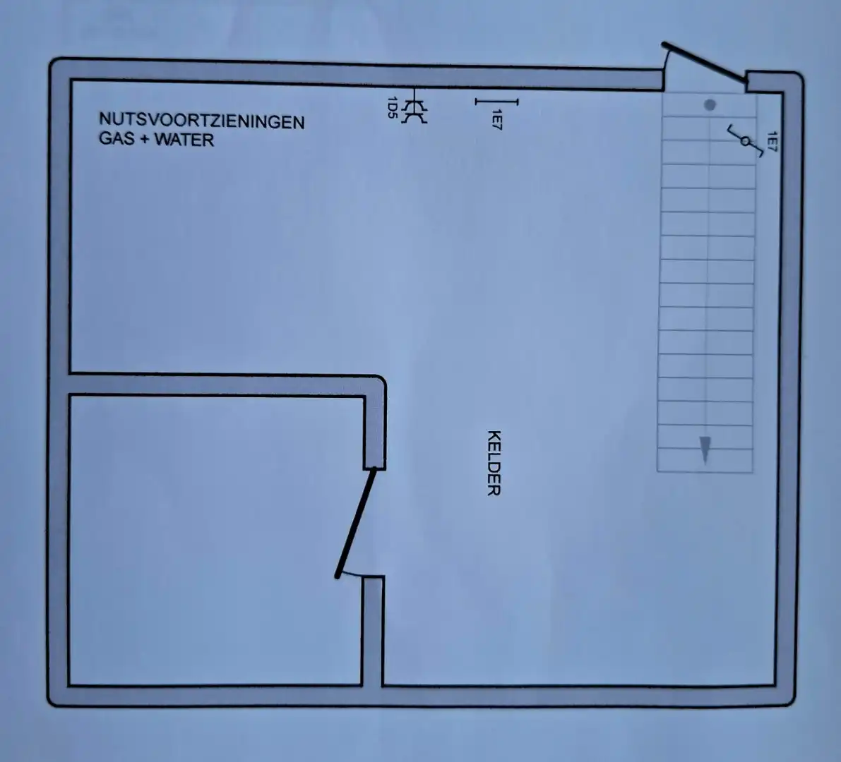 Gelijkvloersappartement met terras en garage foto 18