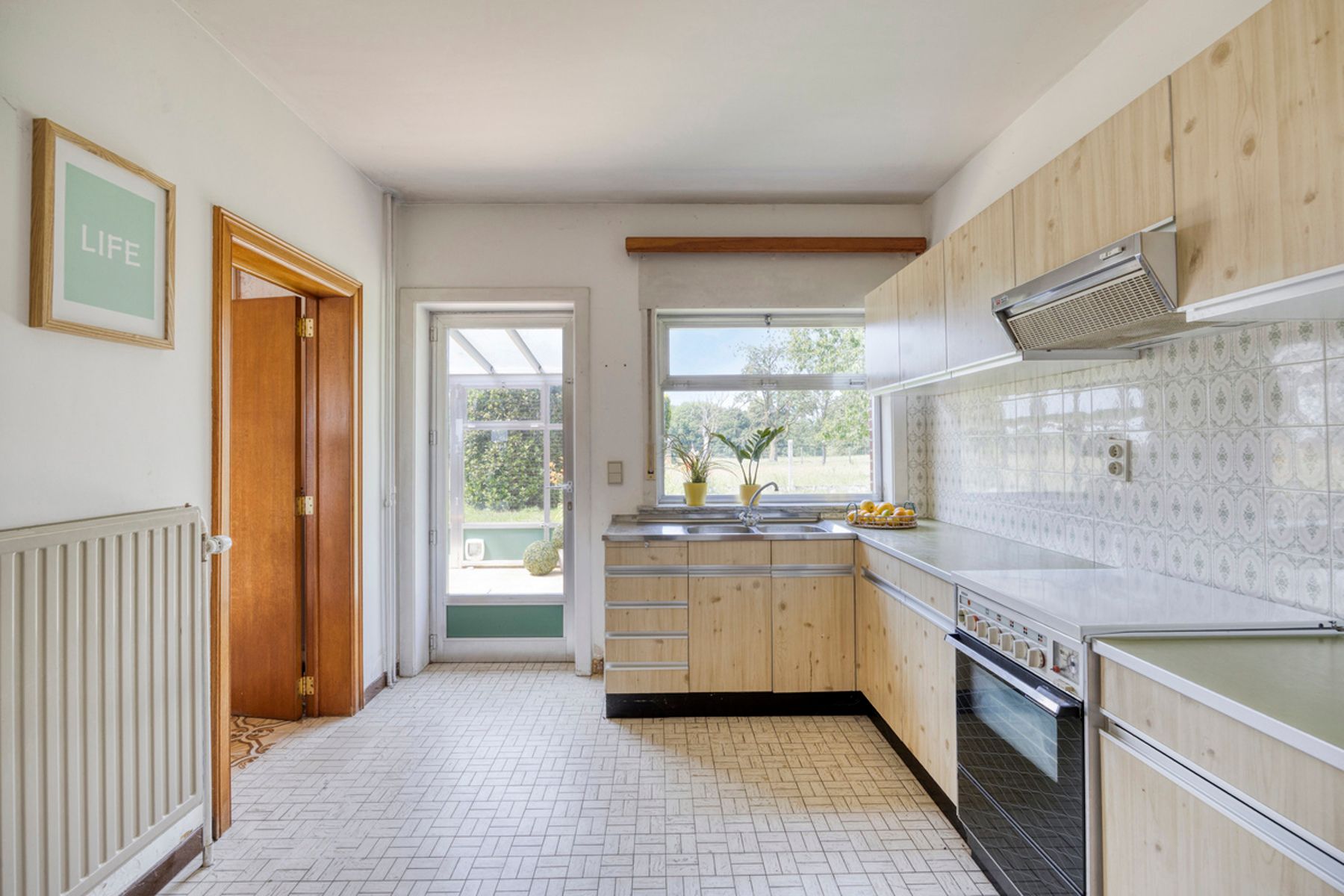 Ruime woning met potentieel op perceel van 13a70ca. foto 10