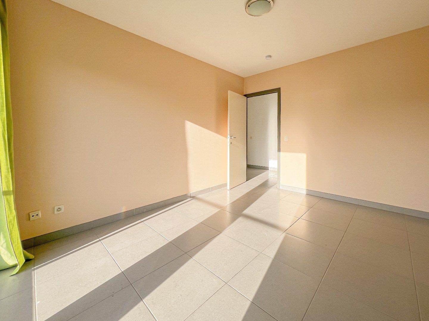 Prachtig gelegen 2 slaapkamerappartement met 2 terrassen foto 6