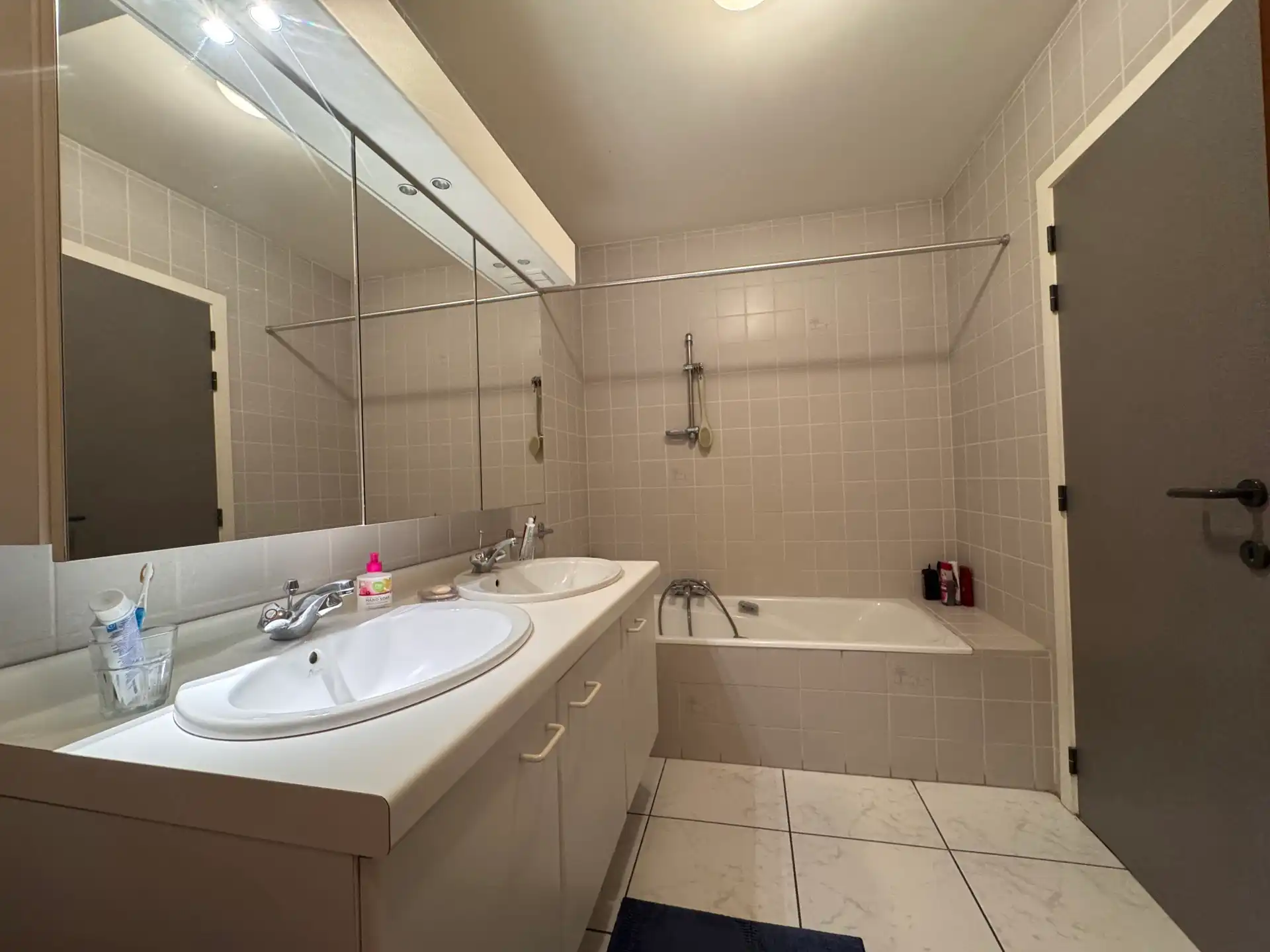 Ruim appartement met groot terras te Aarschot foto 16