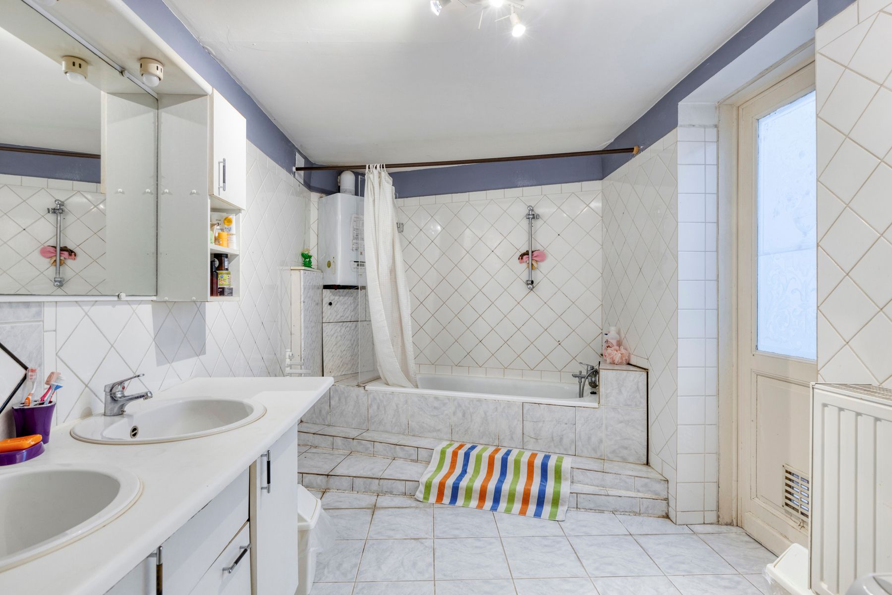 Schitterend gelegen herenwoning met veel karakter foto 13