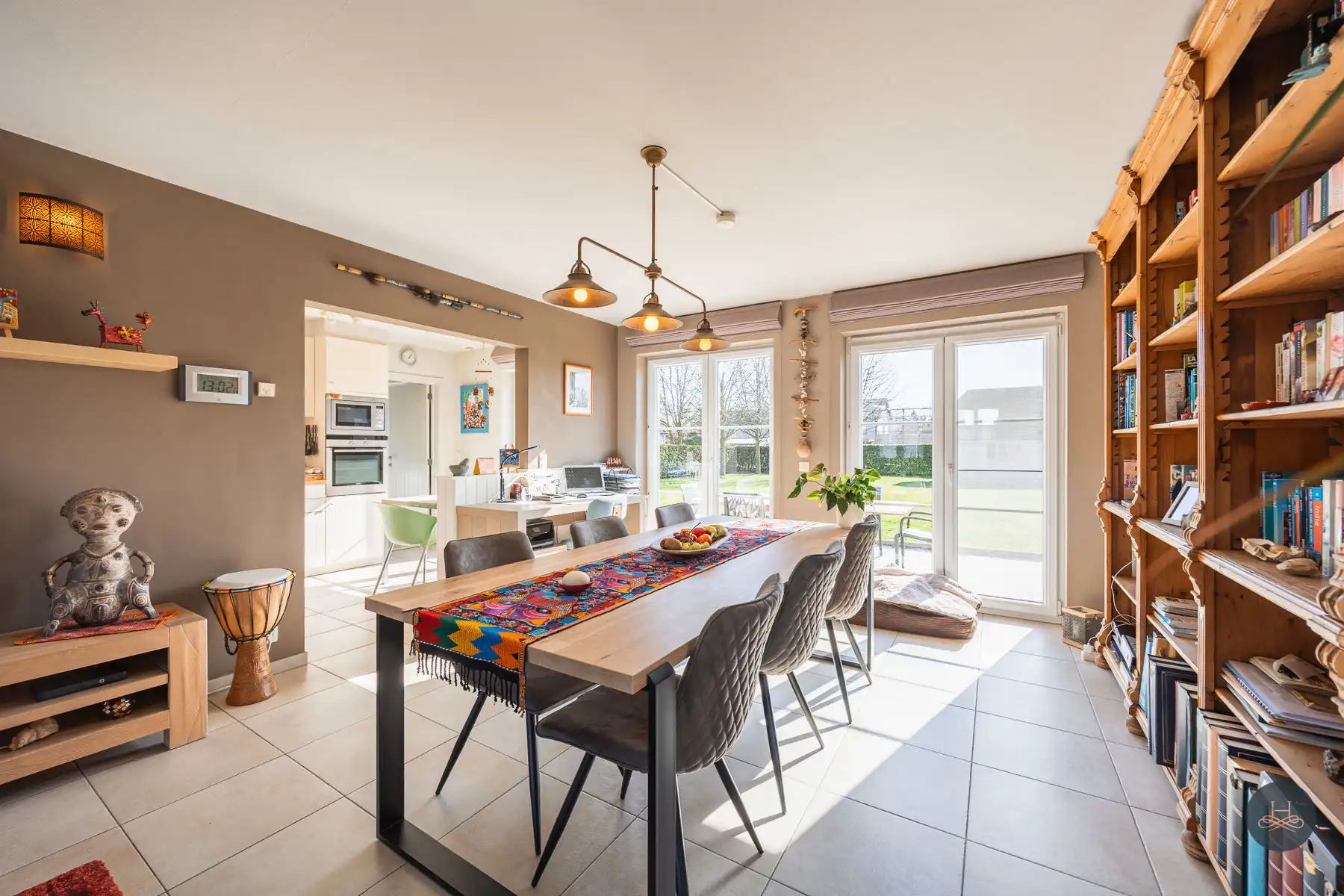 Ruime en instapklare open bebouwing in een rustige buurt foto 8