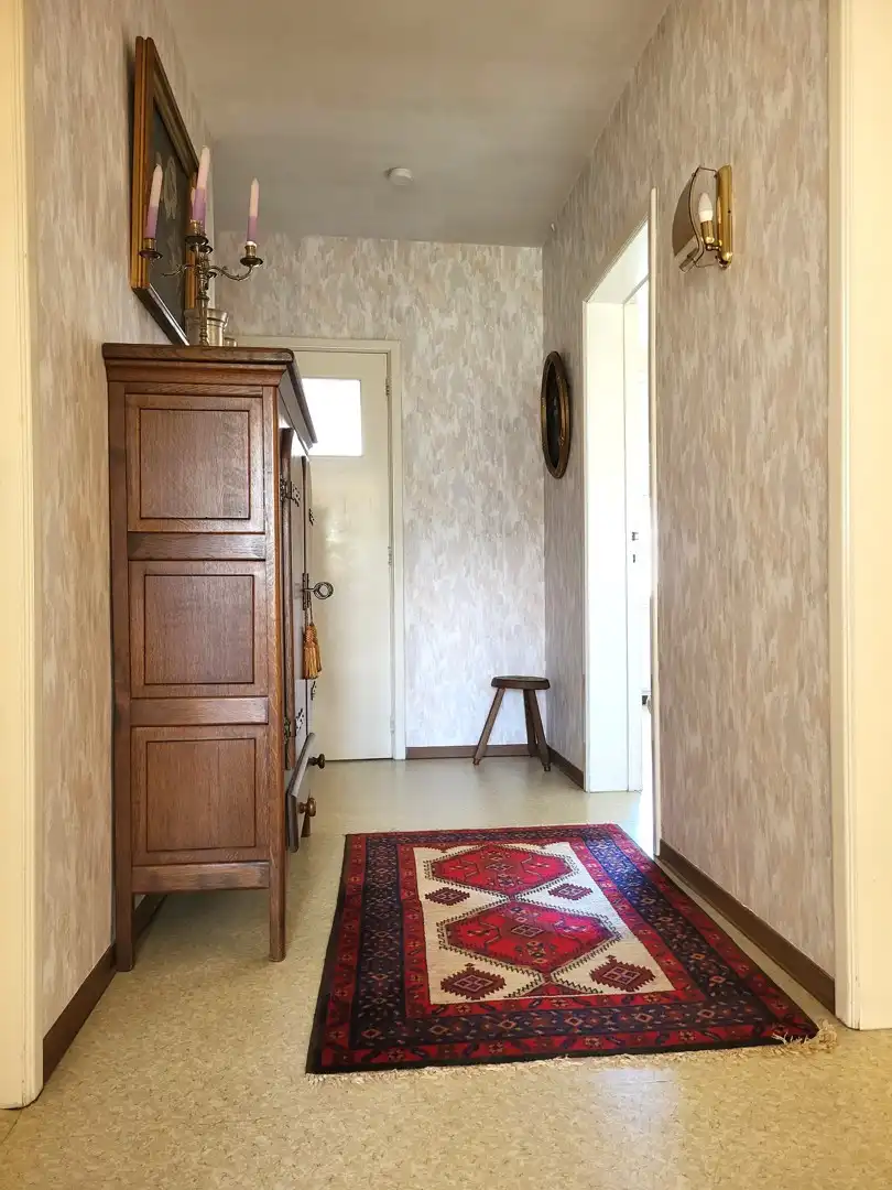 Deze ruime halfopen bebouwing met een bewoonbare oppervlakte van 134 m² is rustig gelegen aan de stadsrand. foto 17