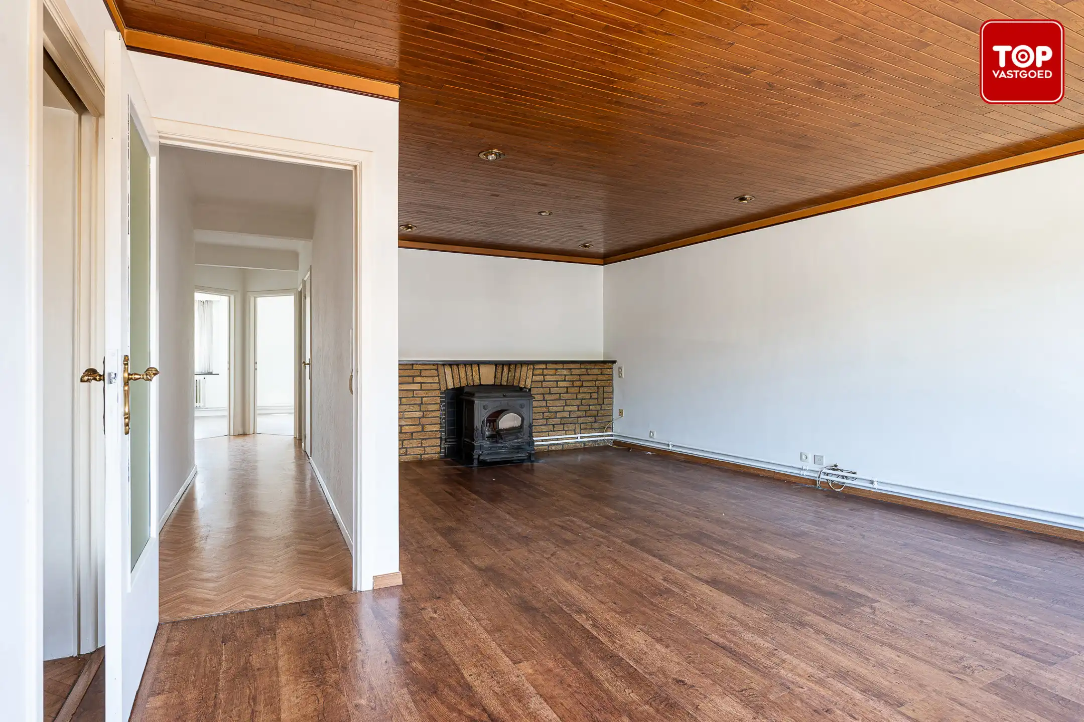 Ruim appartement met garage en zonnige tuin nabij Gent foto 5