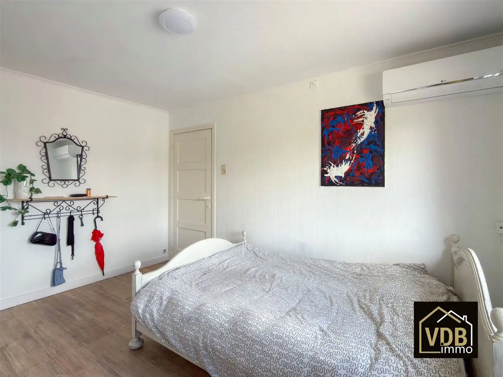 Half open  bebouwing met 3 slaapkamers foto 30