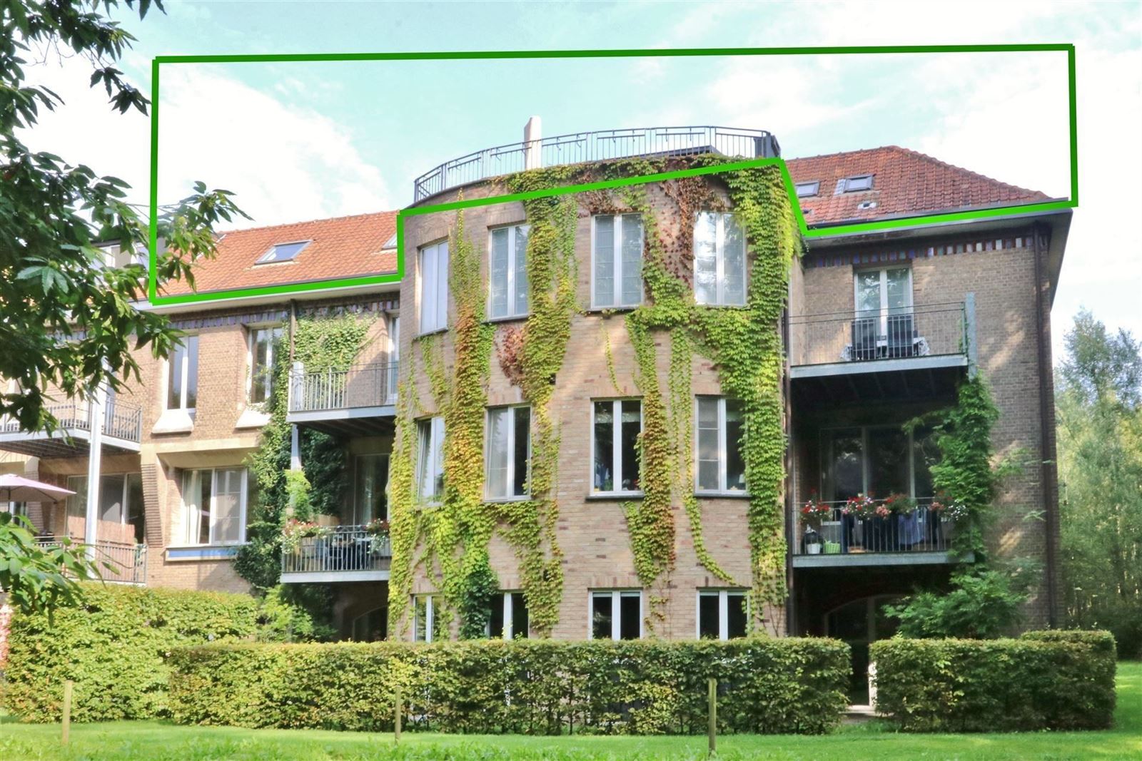 Appartement met 2 slaapkamers + garagebox te Buizingen  foto 4