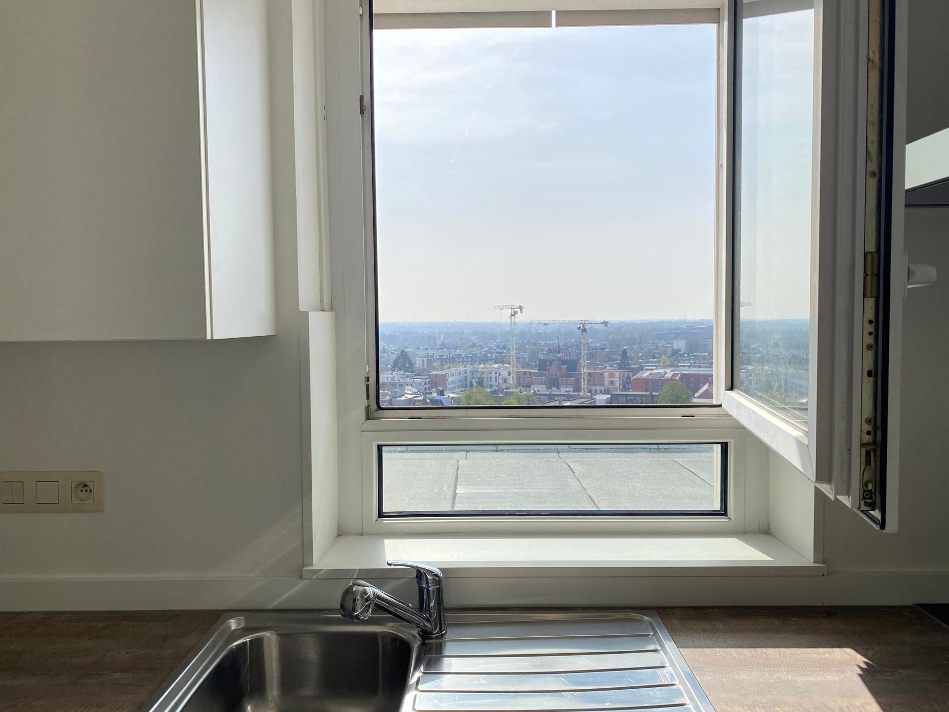 Zeer gezellig gemeubeld dakappartement met riant zonneterras foto 5