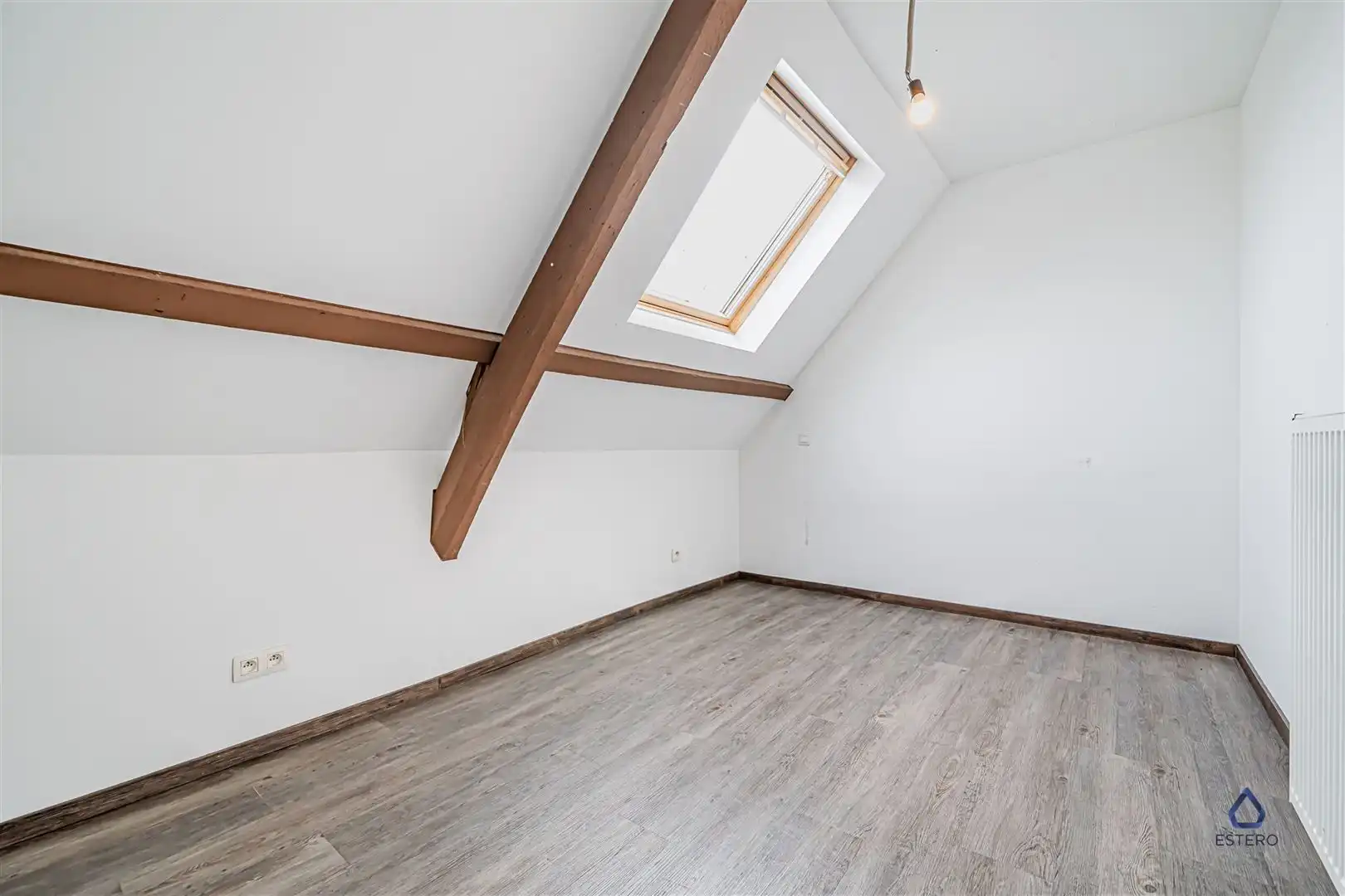 Gerenoveerde rijwoning met 4 slaapkamers in hartje Eeklo foto 11