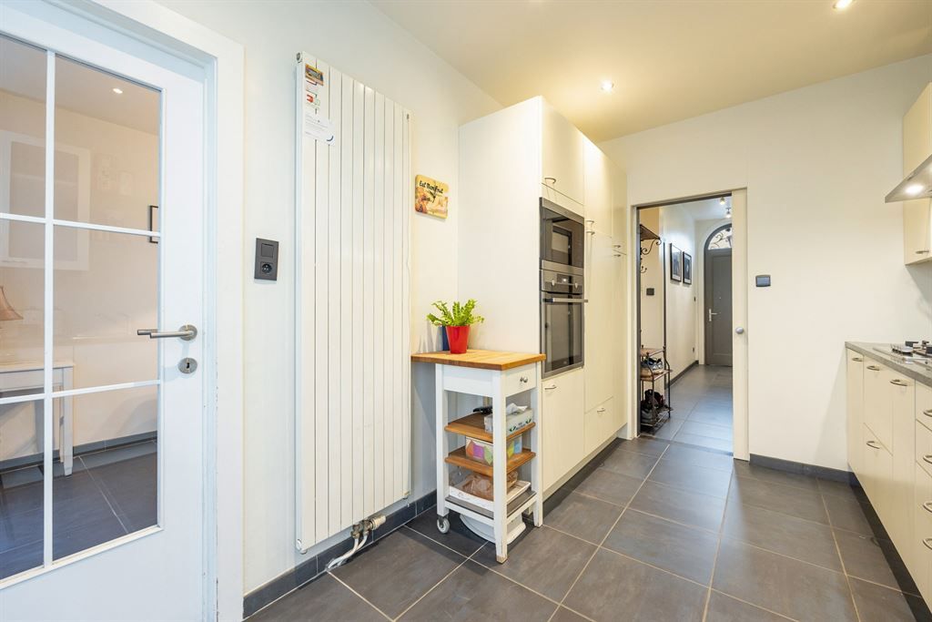 Lichte, instapklare woning met stadstuin foto 10