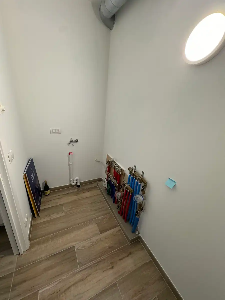 Service flat gelegen in centrum Halle foto 7