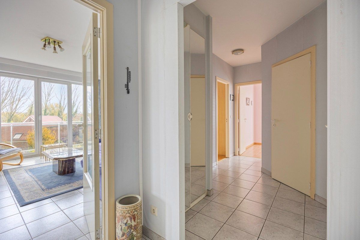 Goed gelegen appartement met parking en kelder  foto 3