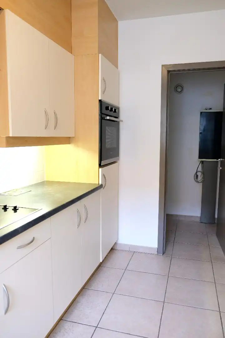 Appartement op de 1e verdieping met 2 slaapkamers + GARAGE foto 9