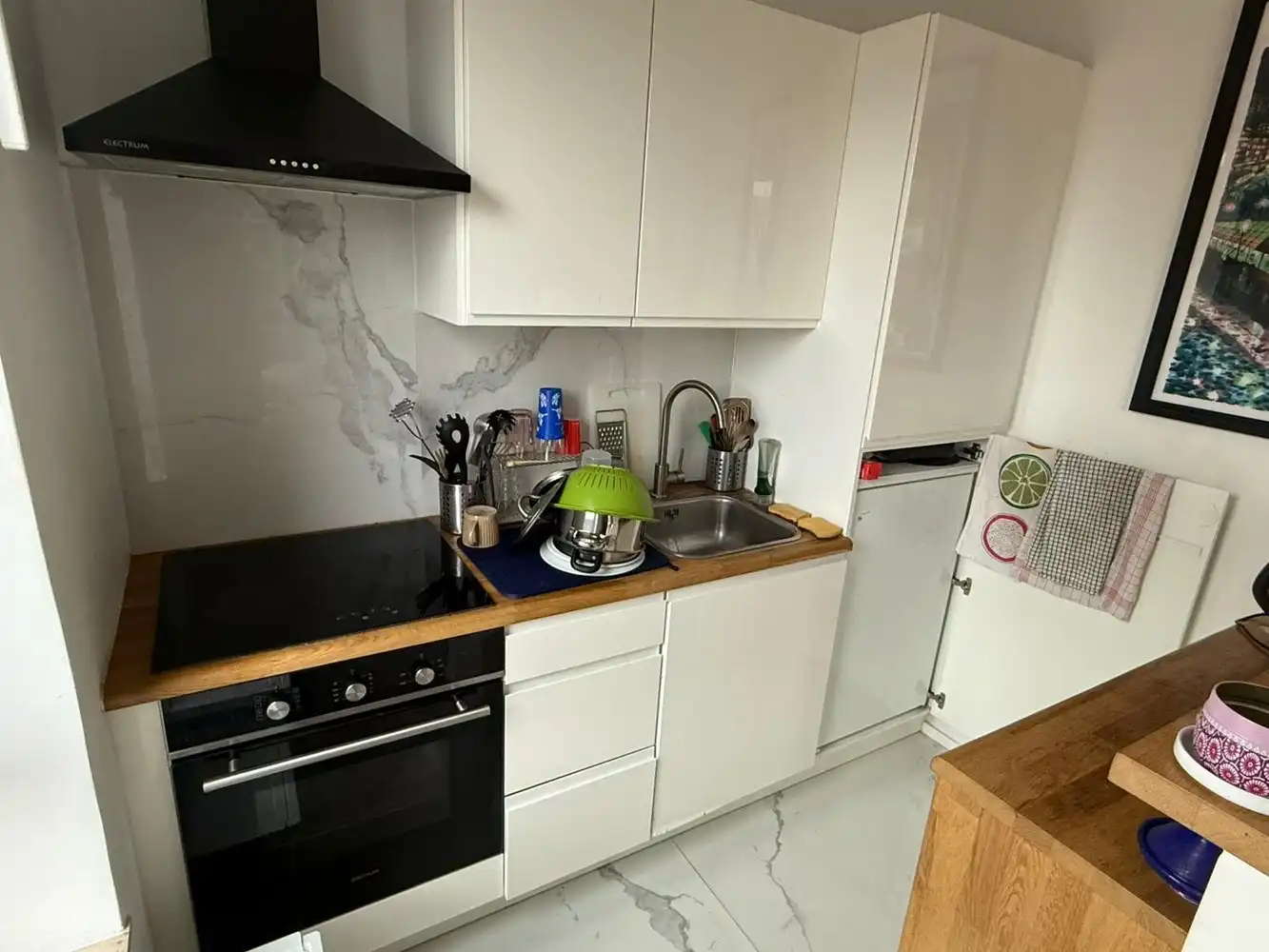 Gerenoveerde studio van 35m² op wandelafstand van het Fernand Cocqplein foto 3