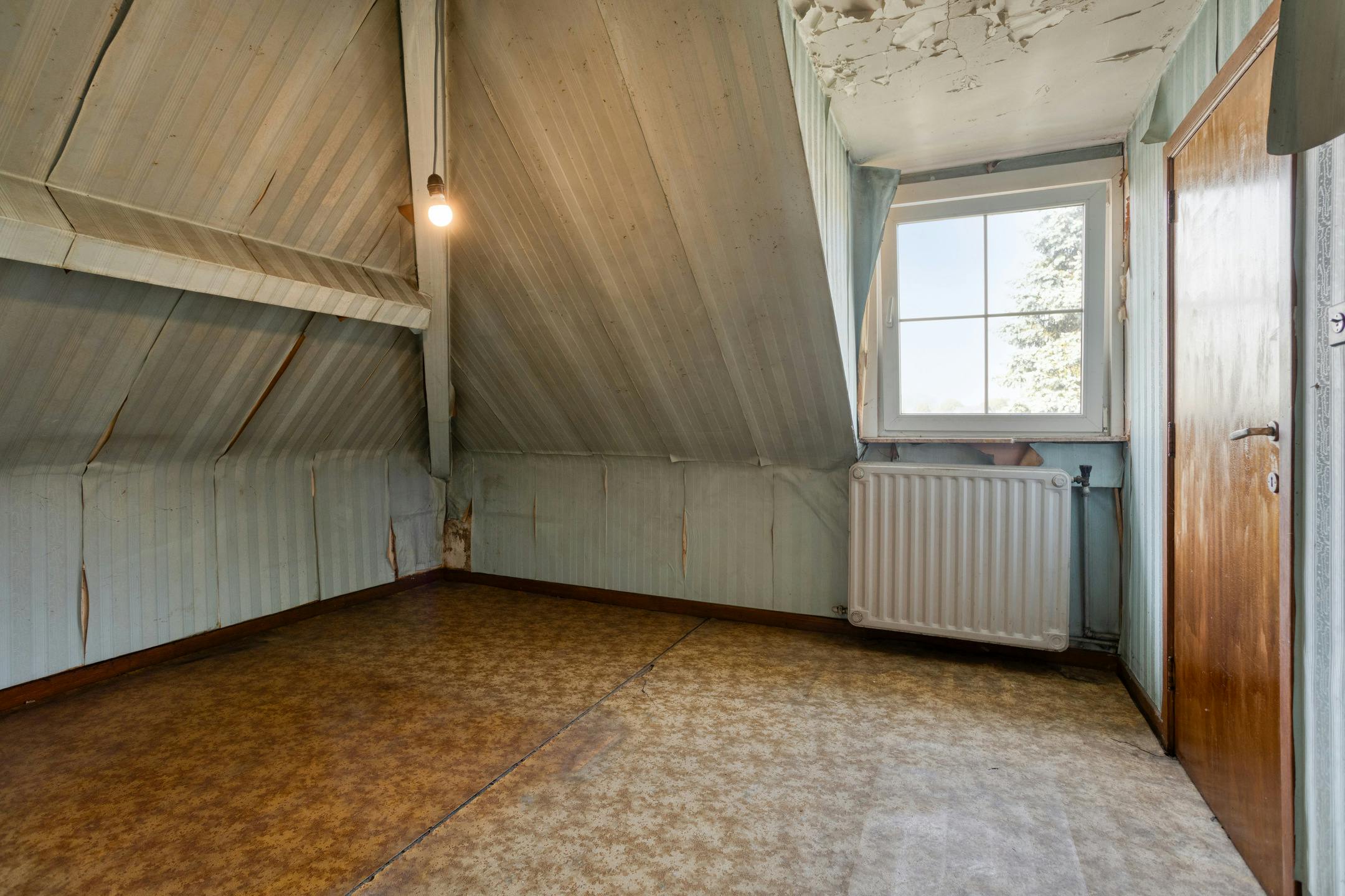 Te Renoveren viergevelwoning op 23are op een top locatie in Grimbergen! foto 30