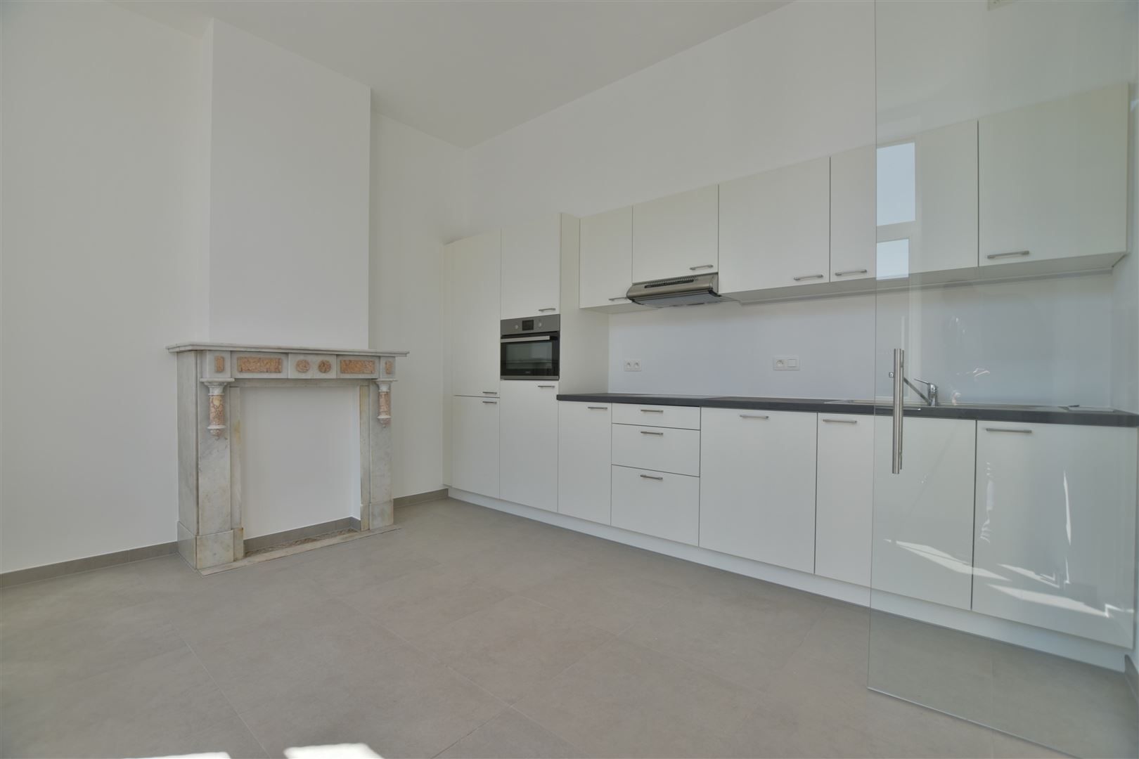 Uniek duplex appartement met groot zonneterras en staanplaats foto 10