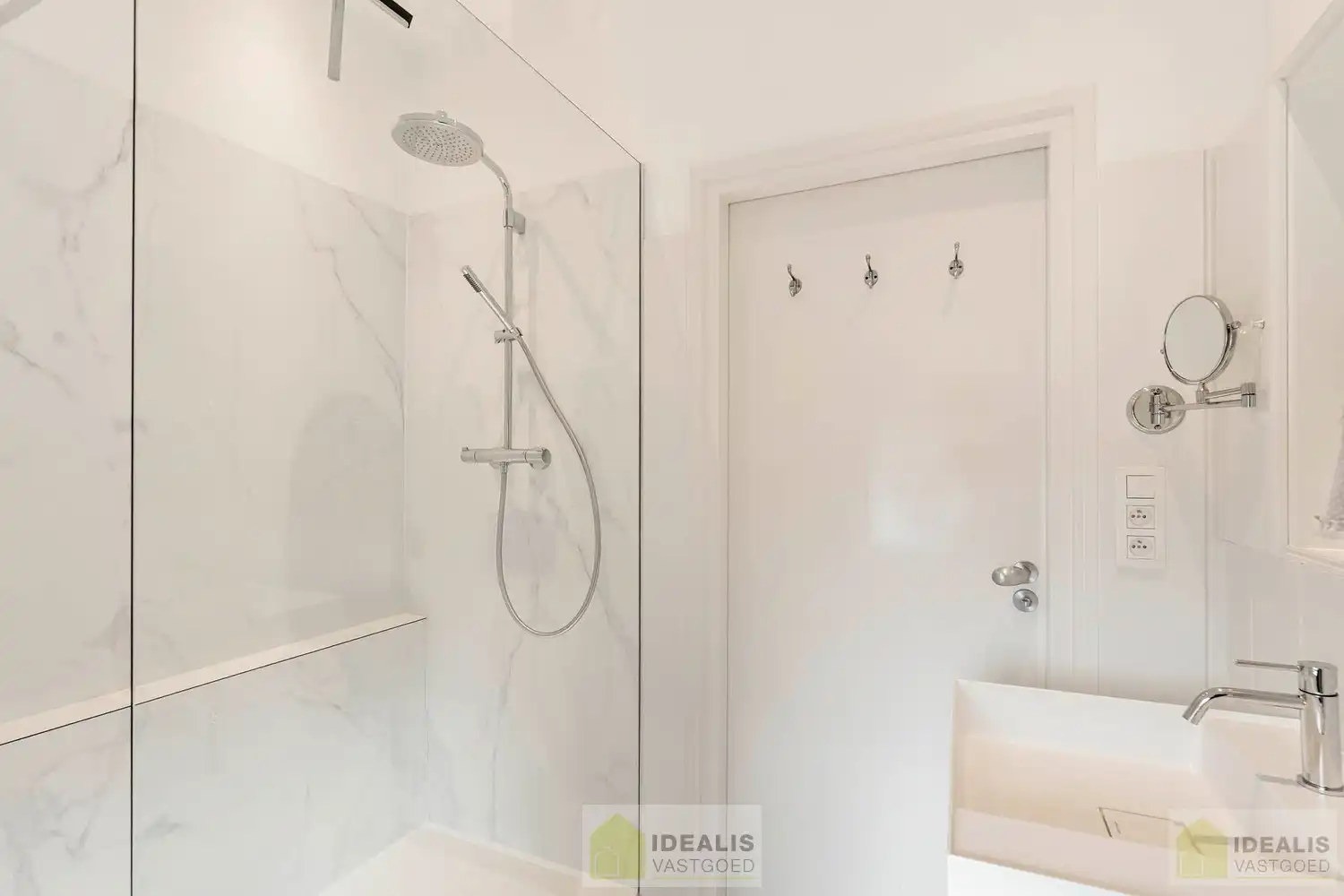 IDEALIS VASTGOED –//INVESTERING – LEVENSLANGE HUUR// foto 25