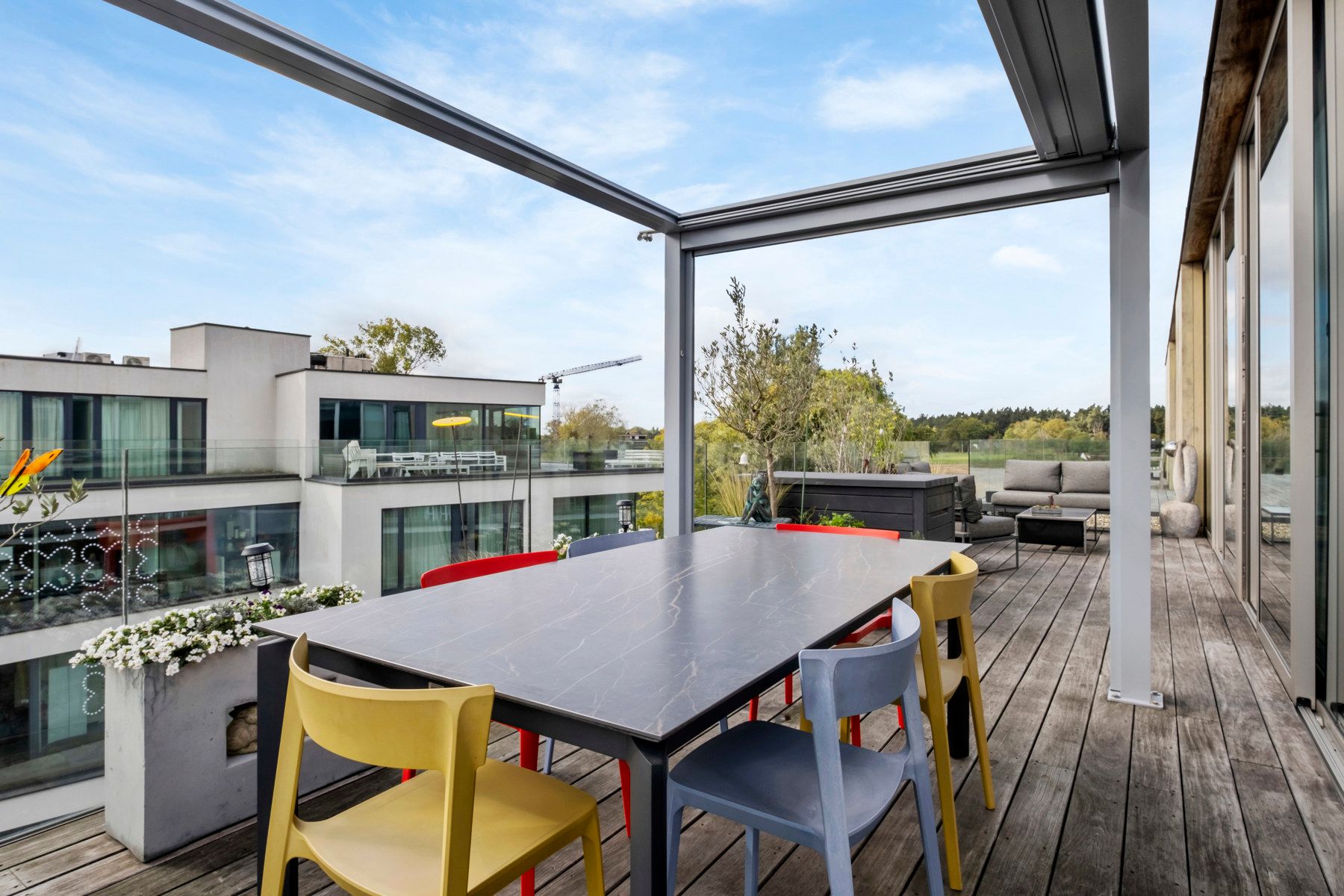 Penthouse incl. garage met riant zonneterras! foto 6