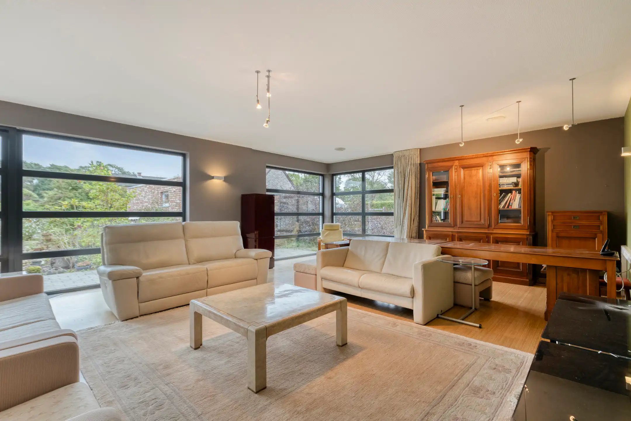 Perfect instapklare woning met aparte handelsruimte foto 13