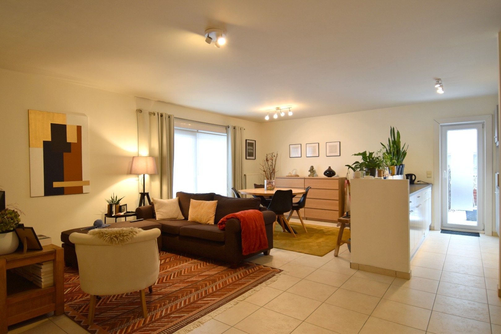 Gelijkvloers appartement met 1 slaapkamer en groot terras vlakbij de Gavers te Harelbeke foto 3