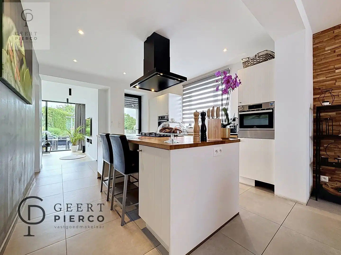 Ruimtelijke woning op een toplocatie foto 7