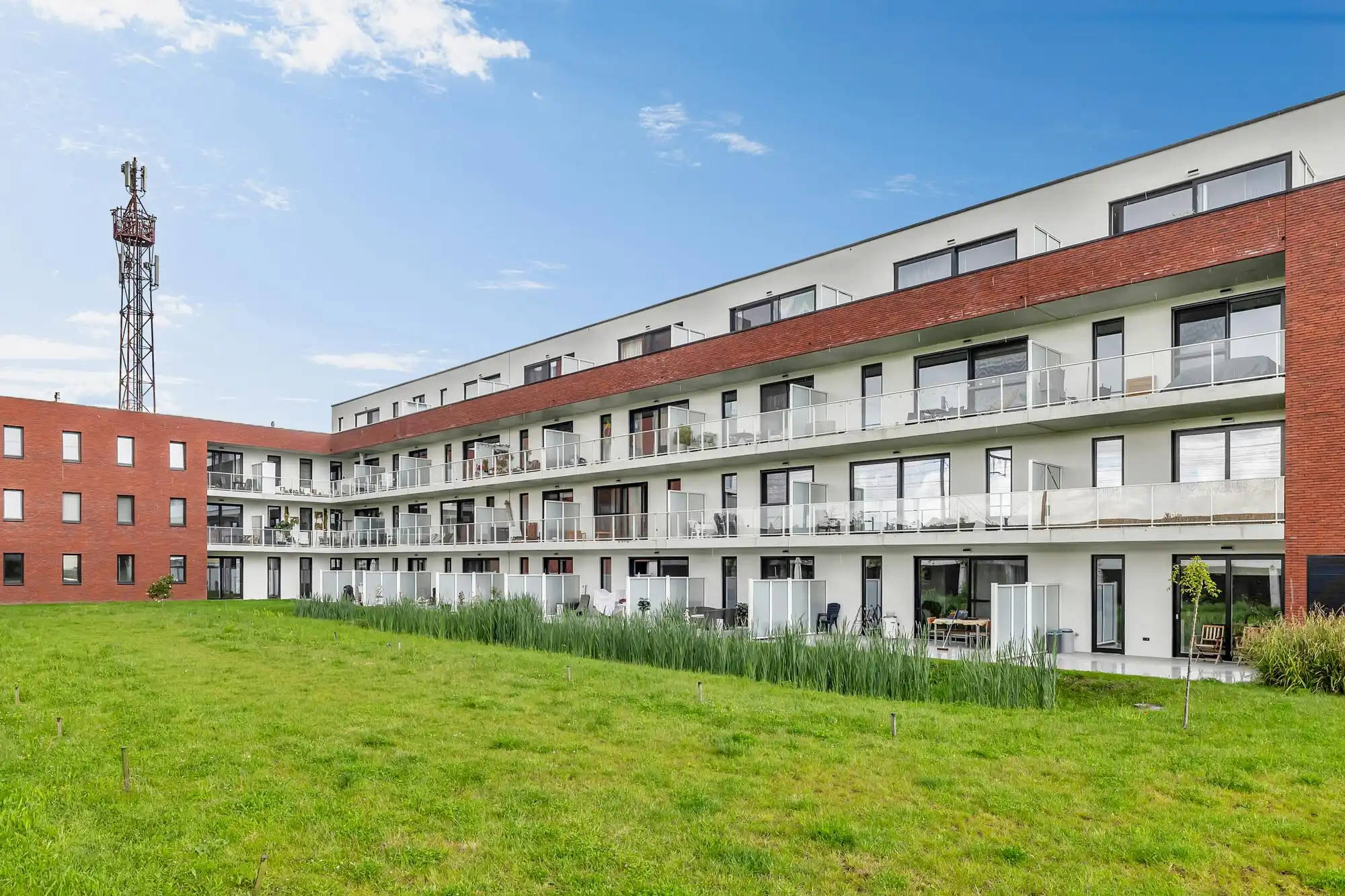 Energiezuinig tweeslaapkamer appartement met autostaanplaats foto 10
