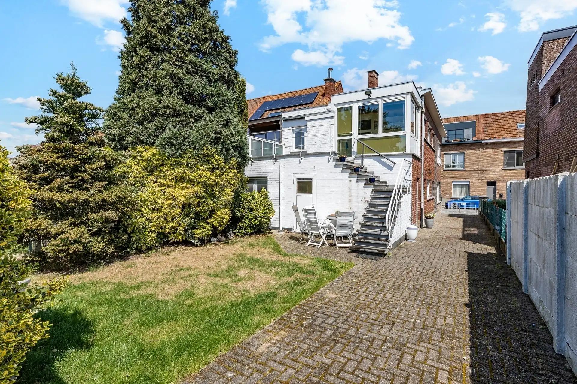 Te renoveren meergezinswoning met 2 woongelegenheden op toplocatie! foto 4