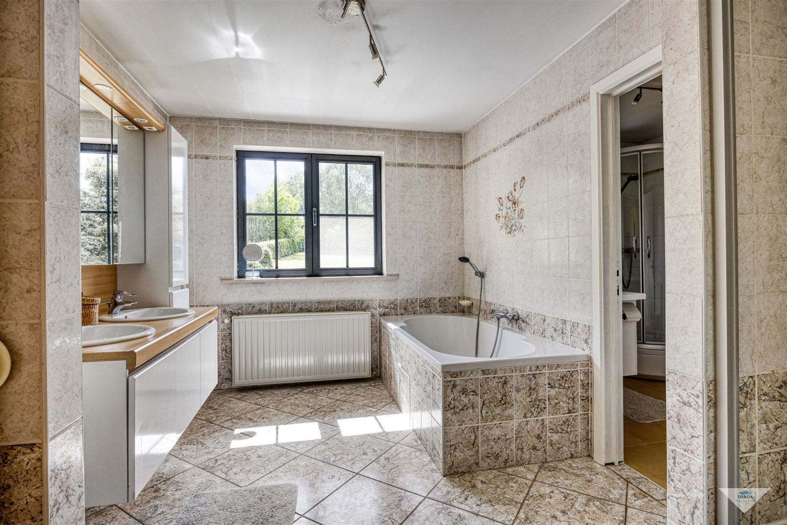 Ruime, energiezuinige woning met adembenemend uitzicht! foto 17