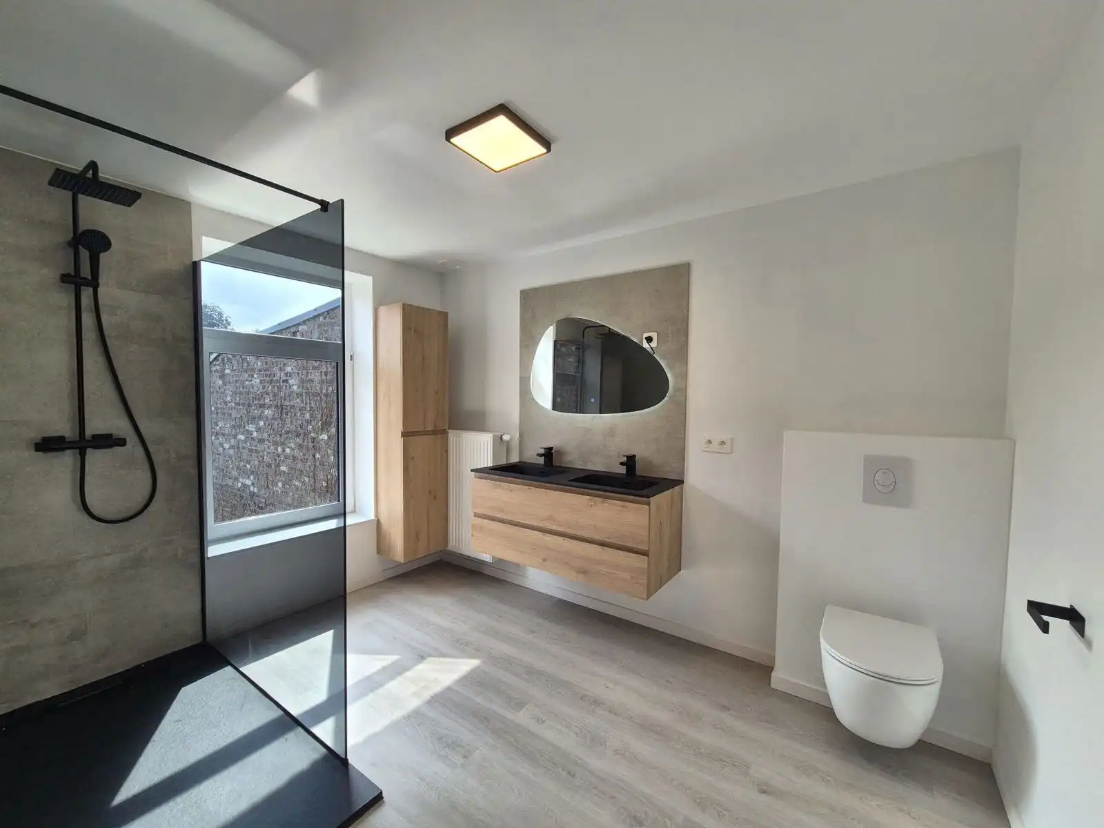 Halfopen bebouwing met 5 slaapkamers en 2 badkamers foto 10