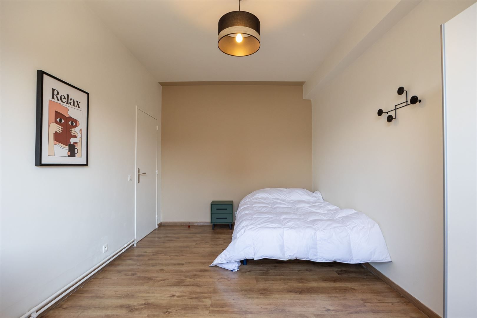 Ruim appartement met 4 slaapkamers en veel lichtinval foto 15