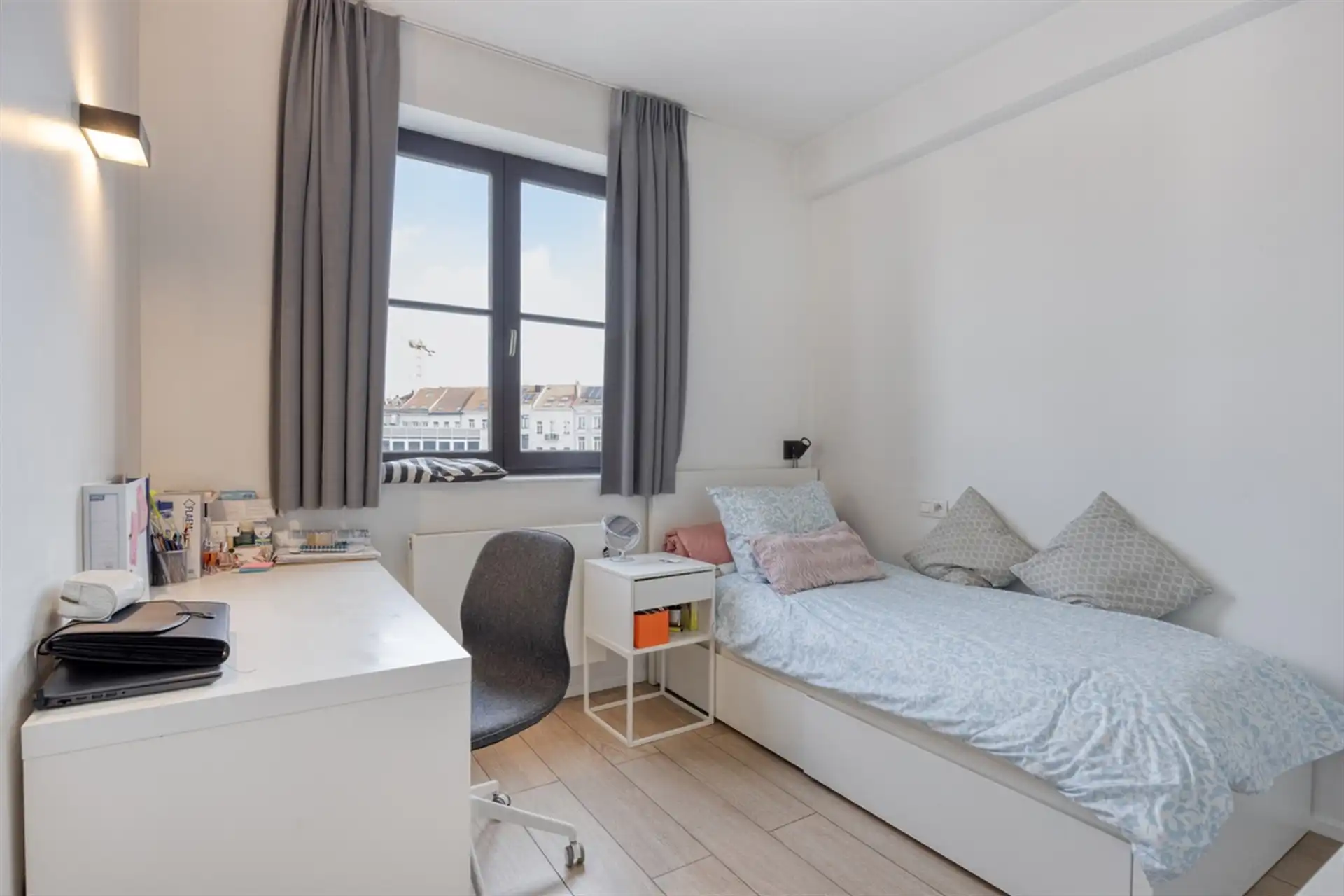 Flat te koop op uitstekende locatie. foto 4