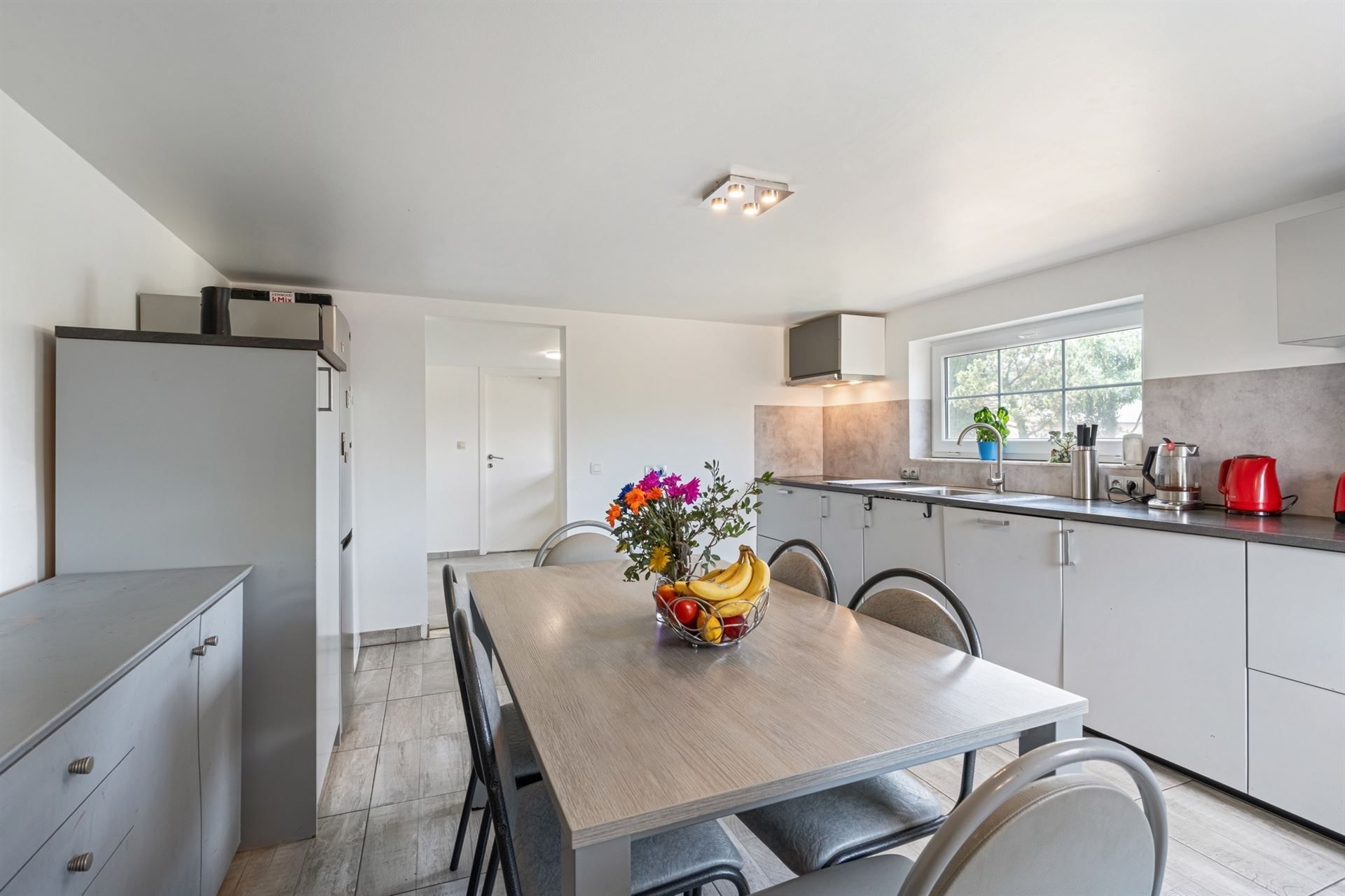 Eengezinswoning in halfopen bebouwing met tuin. foto 5