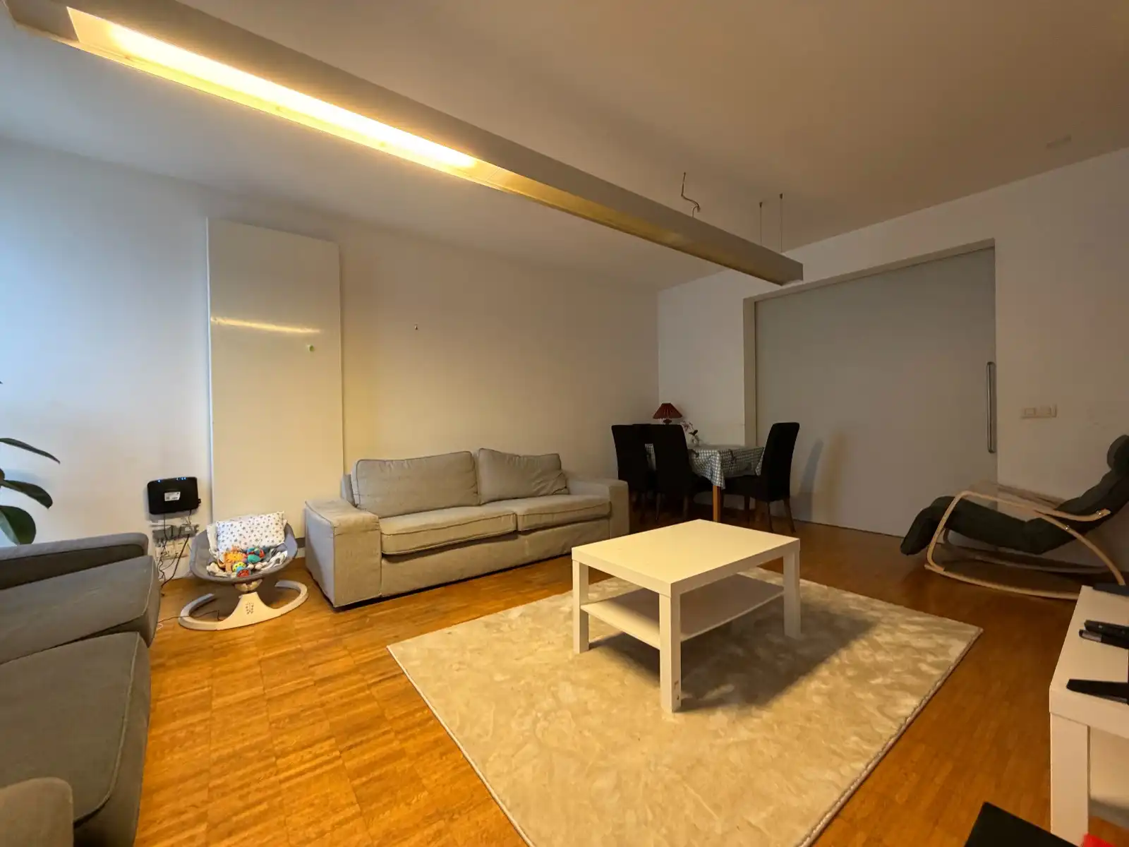 Lichtrijk appartement in centrum Deinze foto 5