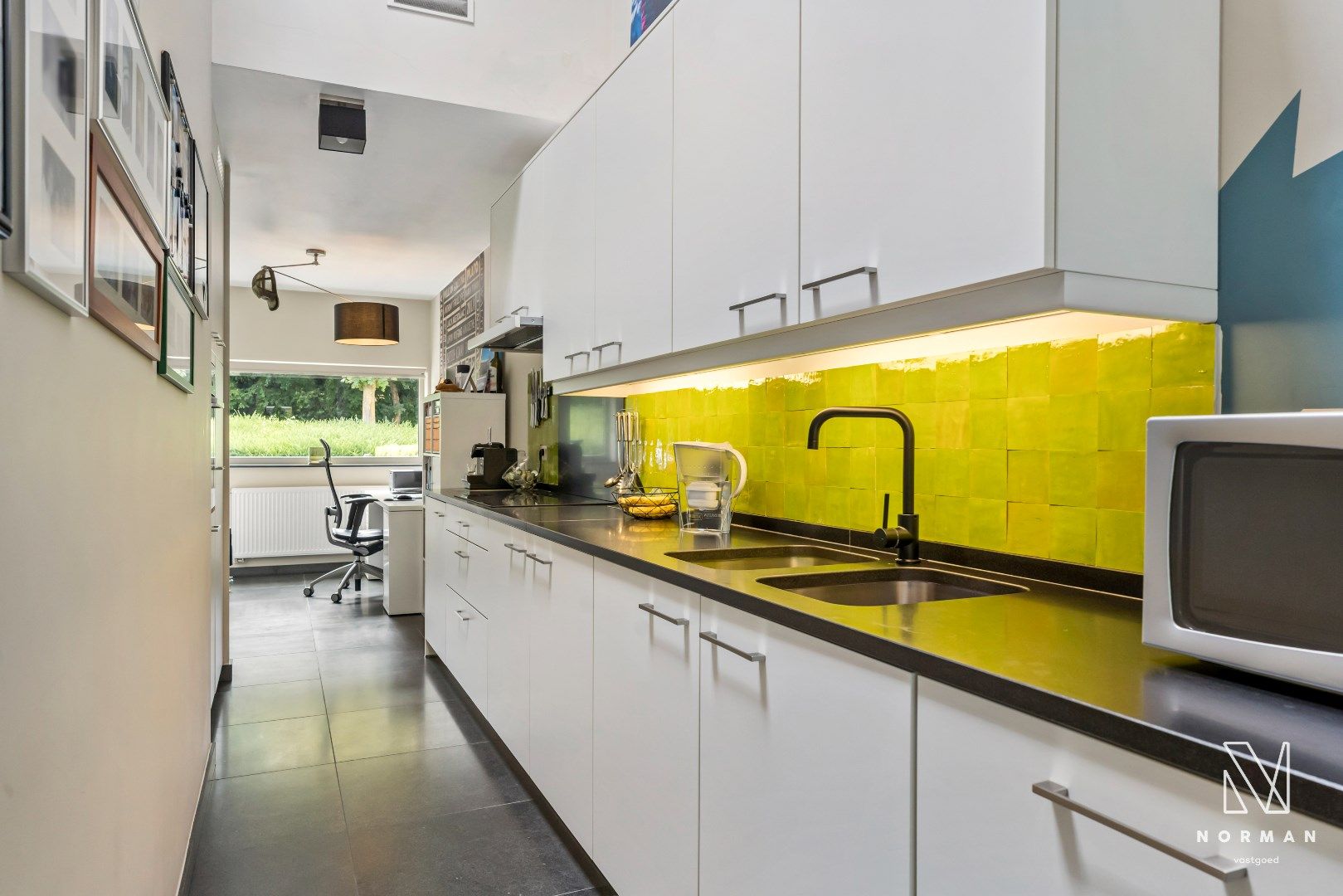 Instapklare & energiezuinige (EPC A) woning met 4 slpk - ideaal gelegen in Kortrijk foto 7