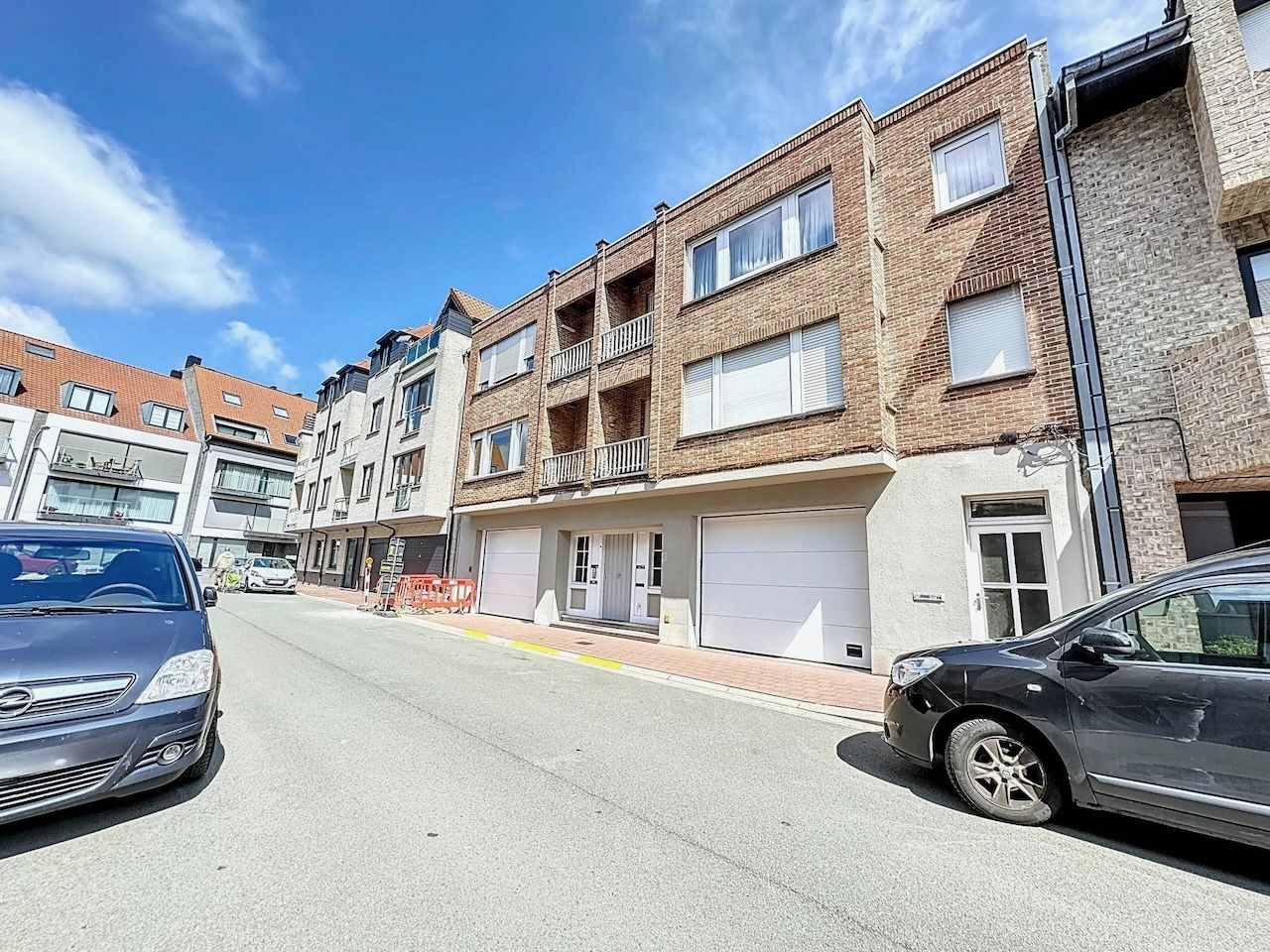 Loods van 156 m² met atelier/opslagmogelijkheden gelegen in het centrum van Heist. foto 3