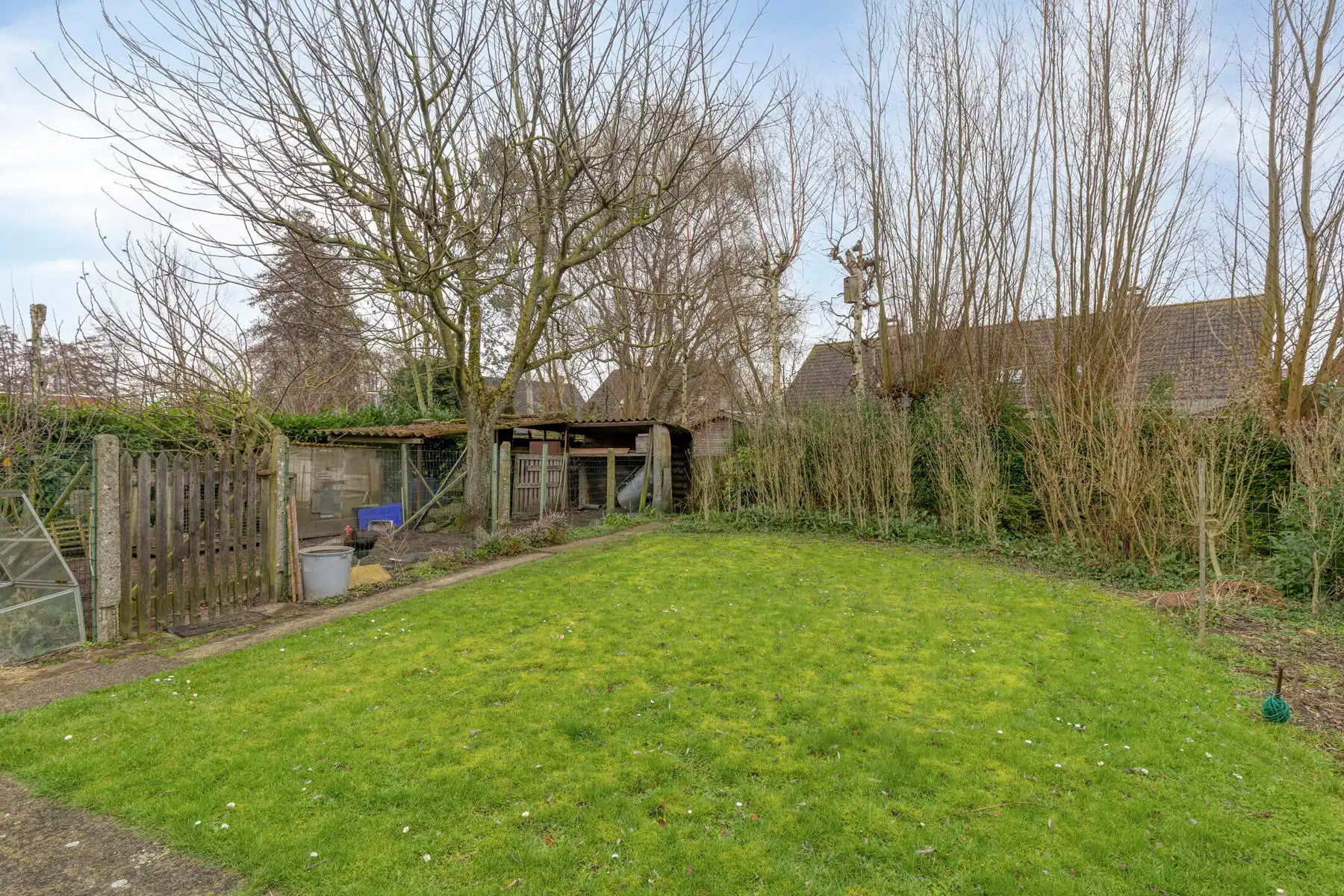 Kloeke woning met tuin en garage! foto 16