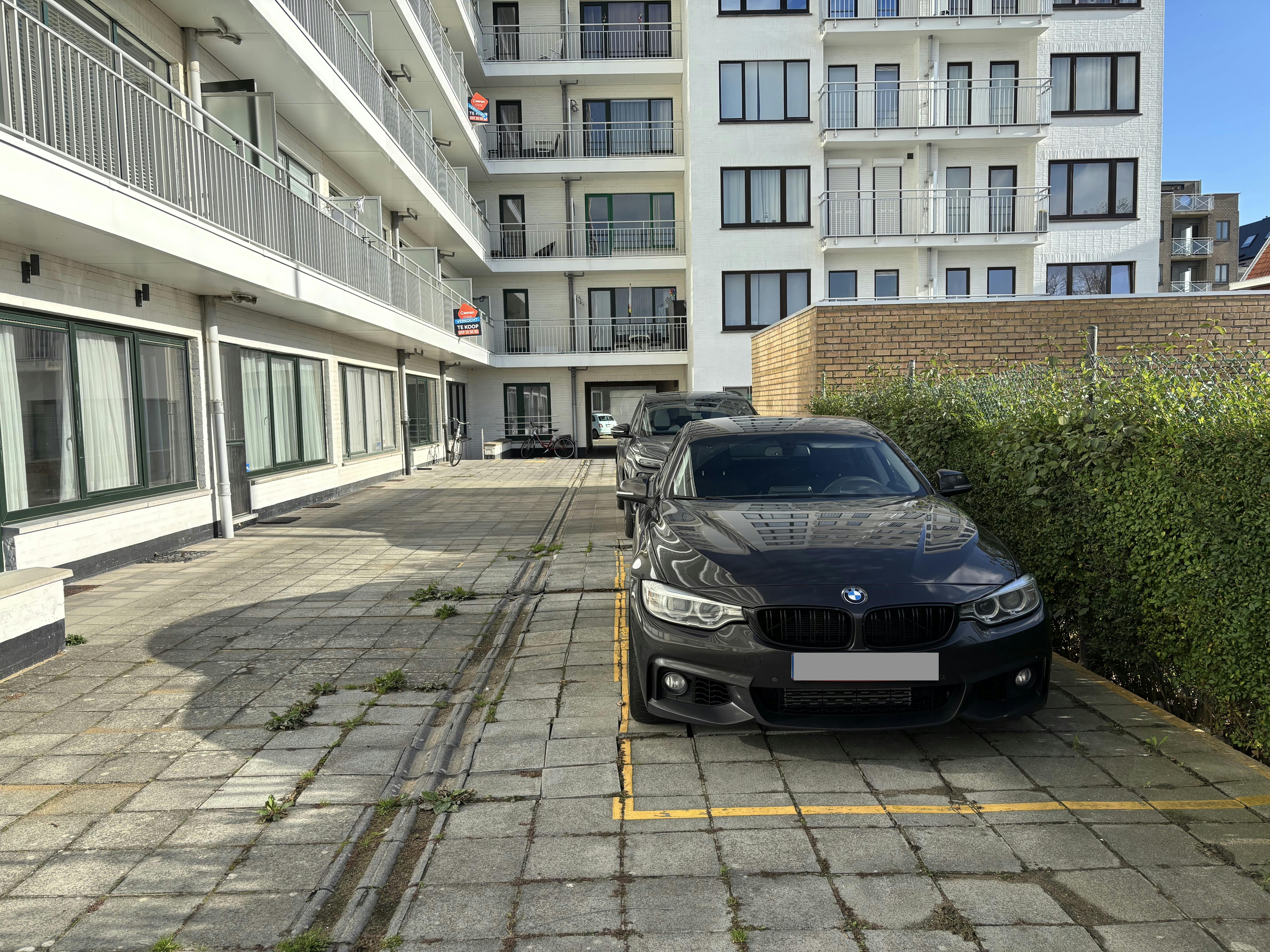 Parking op toplocatie !  foto 8