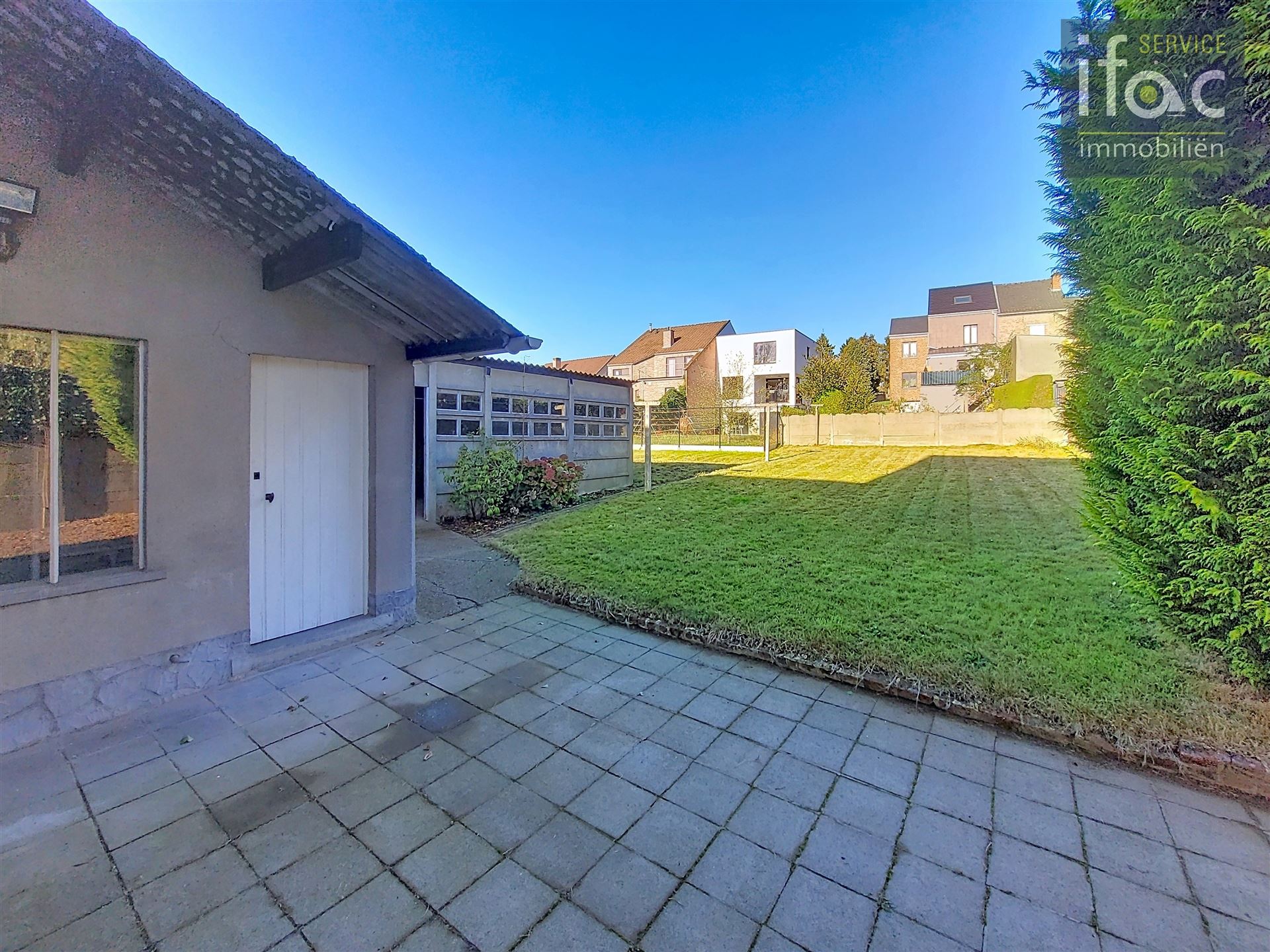 Fantastisch gelegen woning voor totaal renovatie op ±8a 18ca foto 11