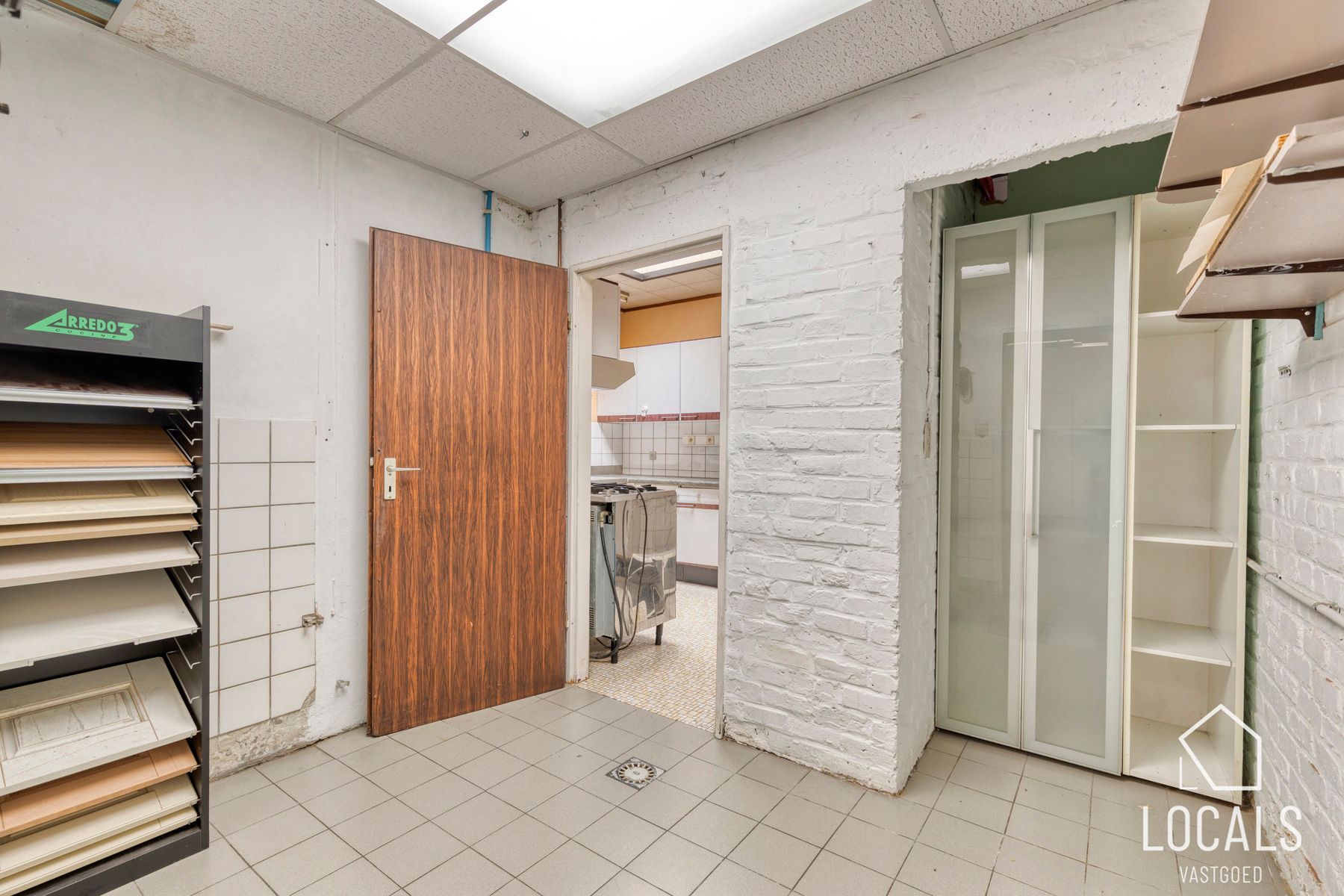 Handelspand met woonst, tuin en garage in centrum Ninove foto 8