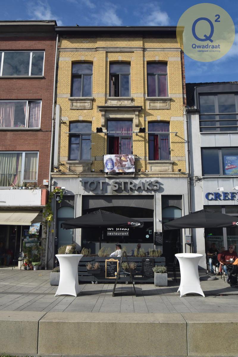 Riant opbrengsteigendom met handelspand op de Bredabaan te Merksem foto 25