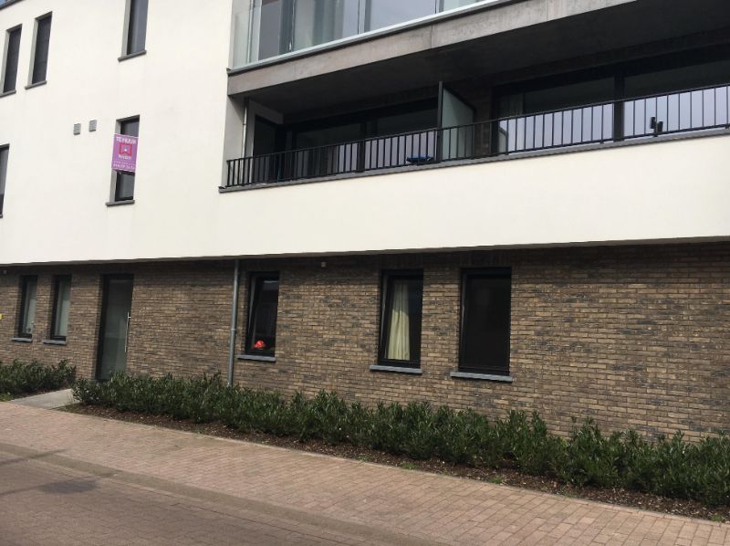 2 slpka app met terrassen, autostaanplaats en kelder. foto {{pictureIndex}}