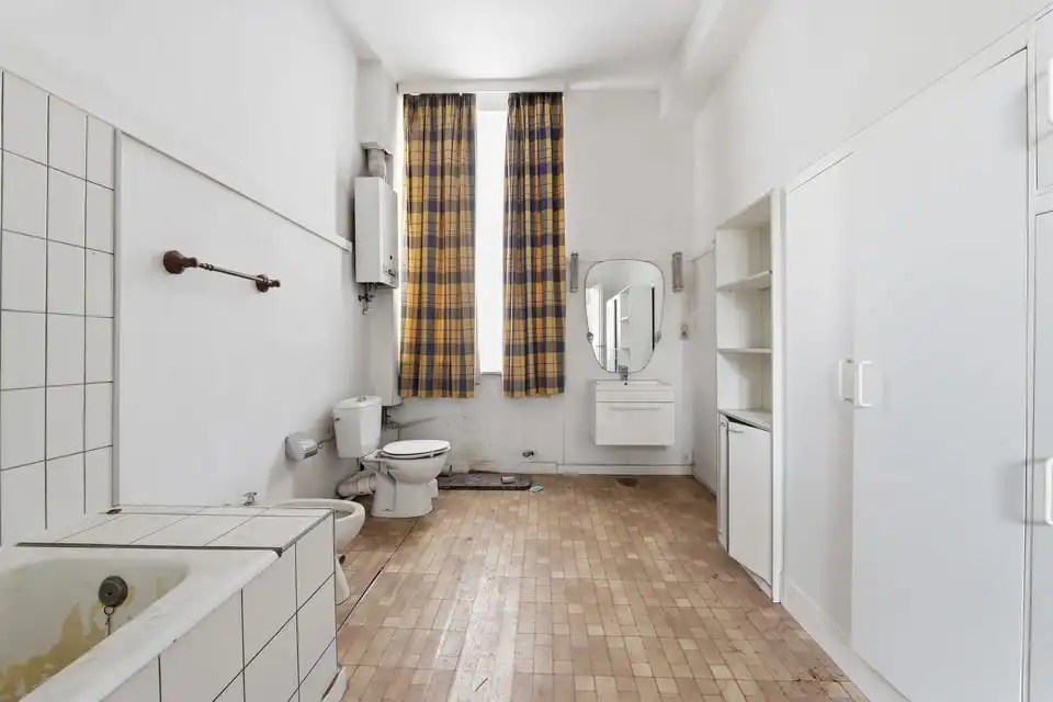 AUTHENTIEK TE RENOVEREN HERENHUIS IN SINT-TRUIDEN. foto 23