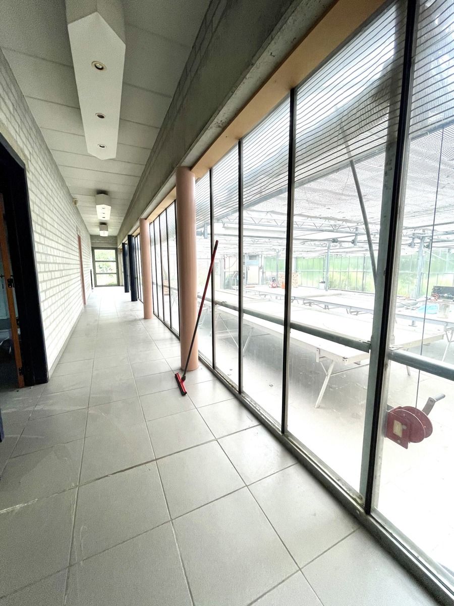 Ruim duplex appartement met handel voor agrarische functie. foto 9