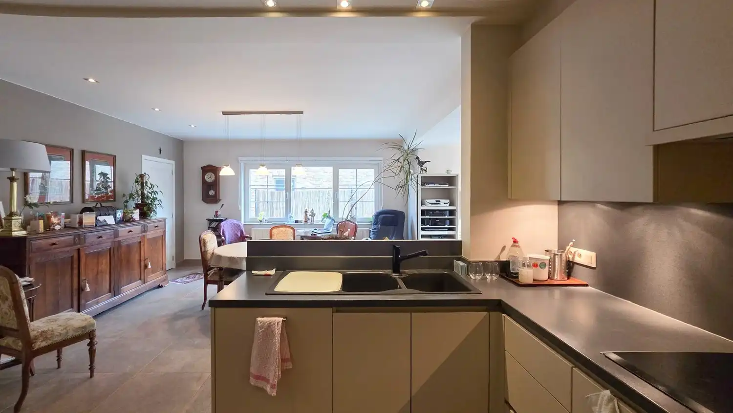 RUIM APPARTEMENT (140m²) OP TOPLOCATIE MET 3SK + TUIN foto 19