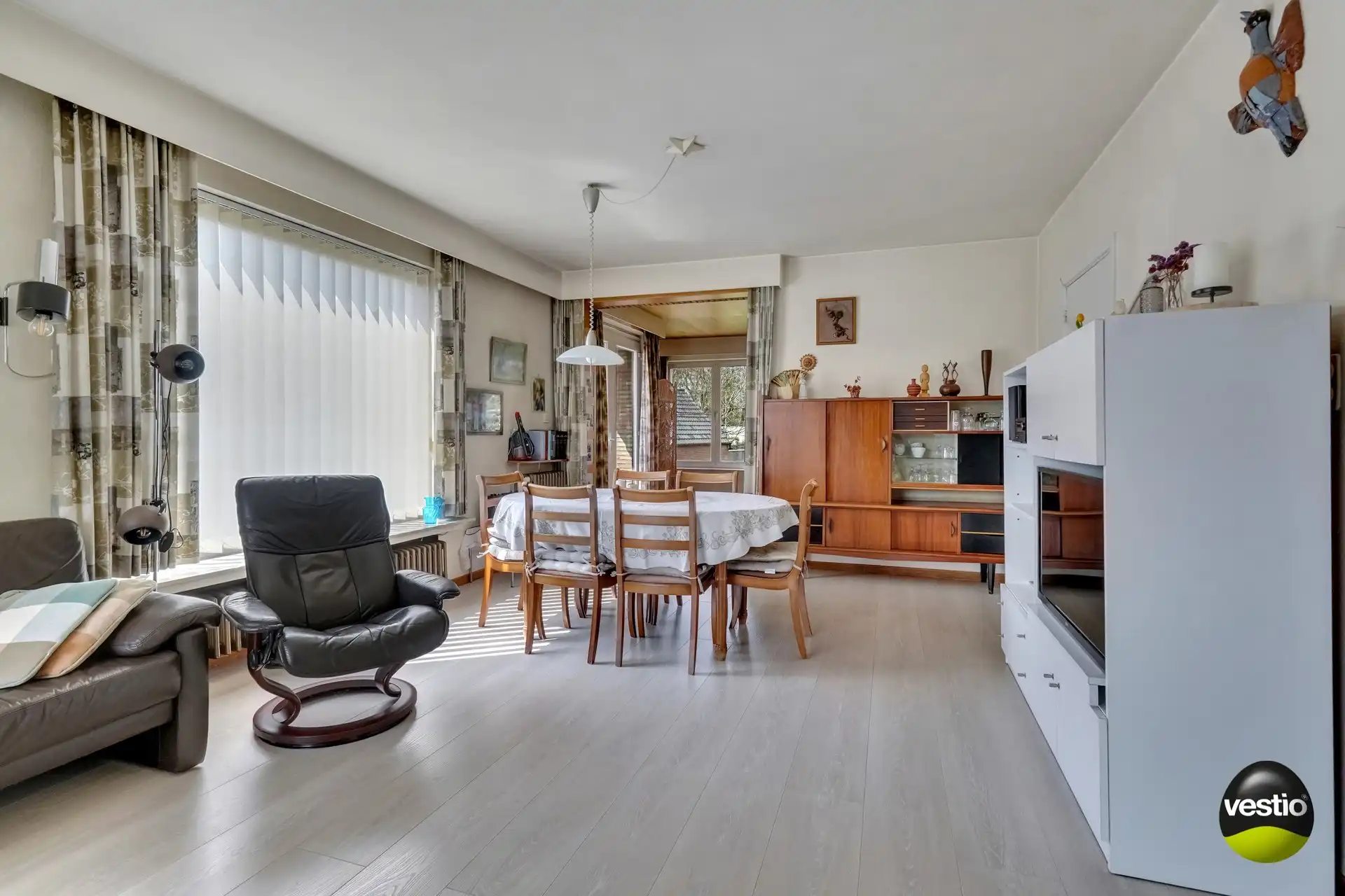 RUSTIG GELEGEN WONING OP 9,64 ARE foto 9