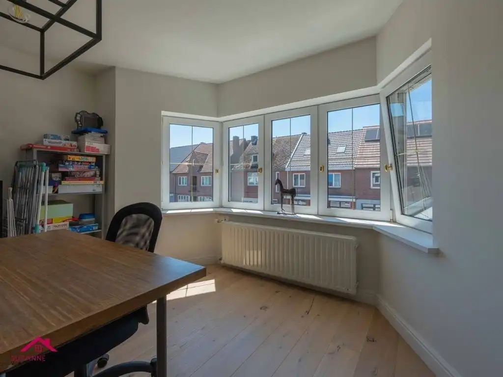 Op te frissen woning in gesloten bebouwing foto 16