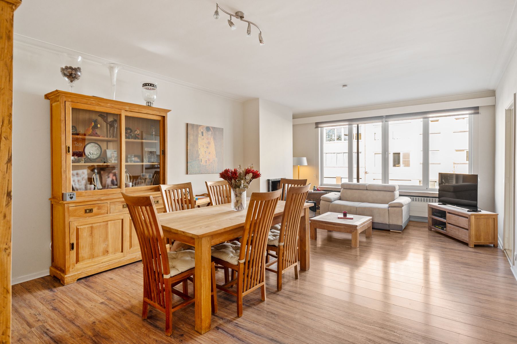 Ruim, fris en instapklaar 2 SLK appartement nabij Fort IV foto 6
